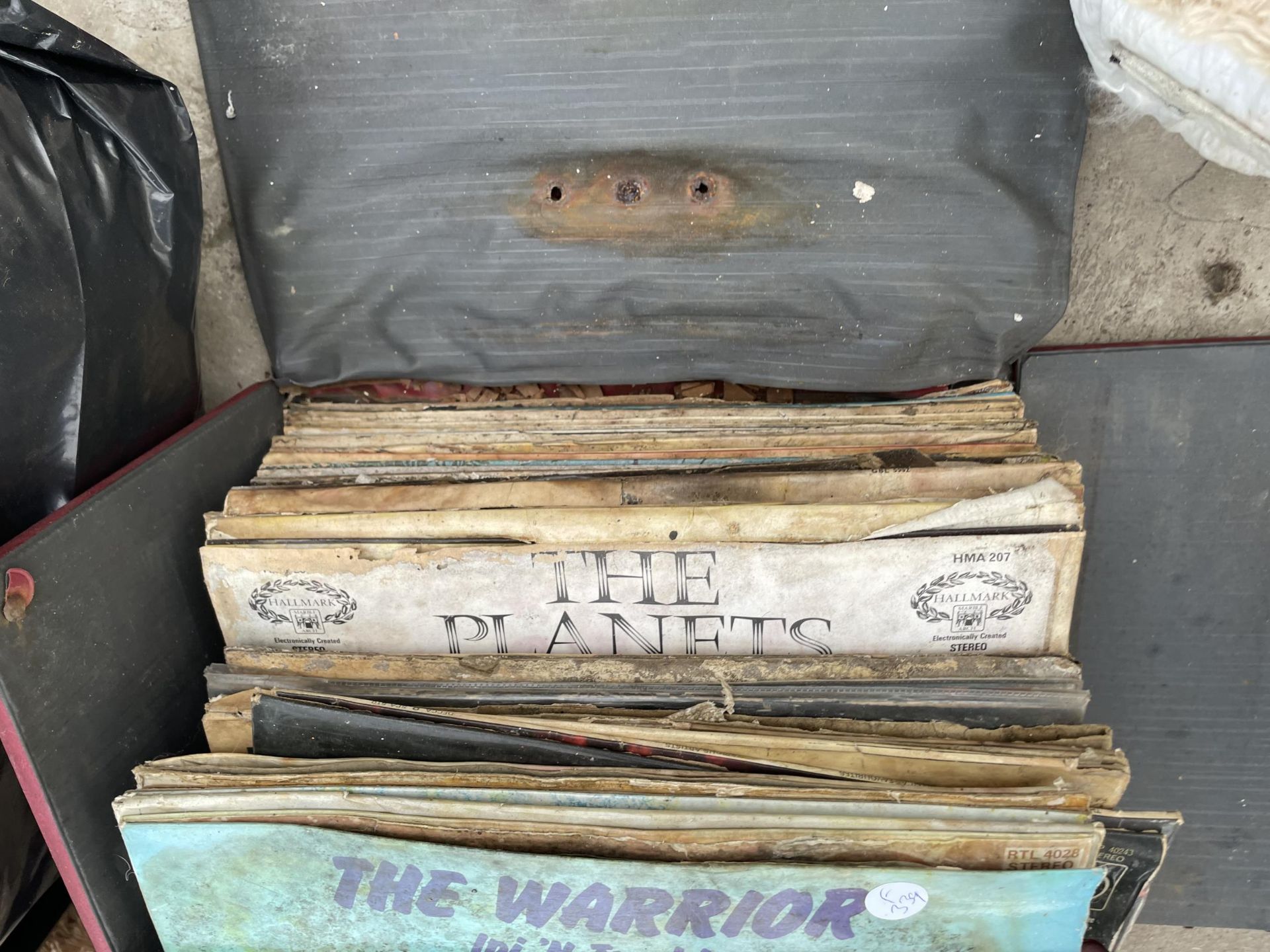 AN ASSORTMENT OF VINTAGE LP RECORDS - Image 2 of 2