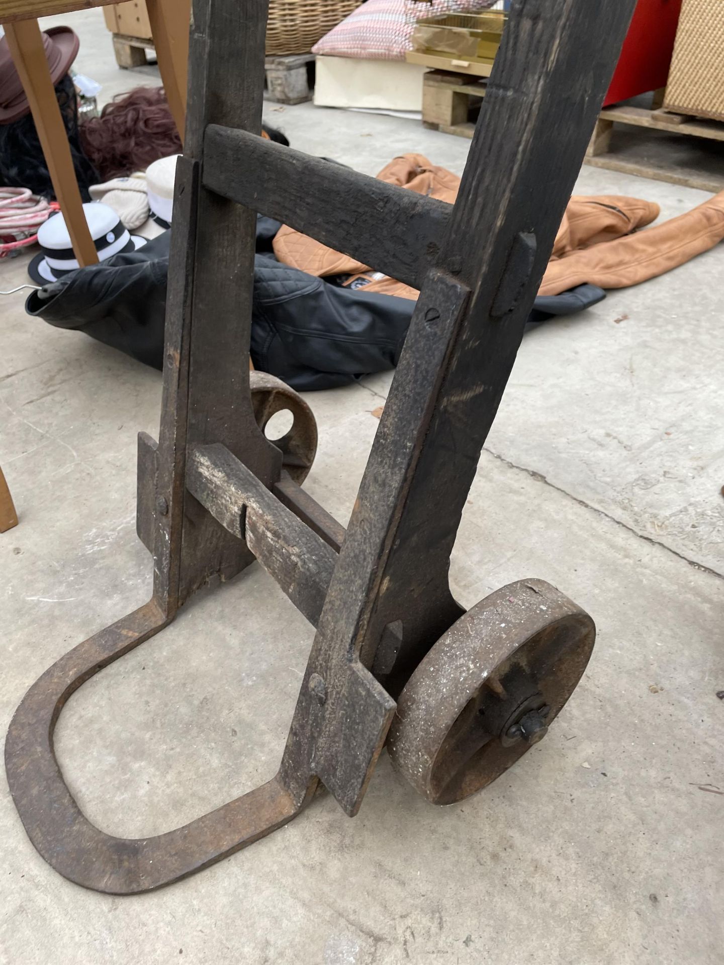 A VINTAGE WOODEN AND METAL TWO WHEELED SACK TRUCK - Image 2 of 3