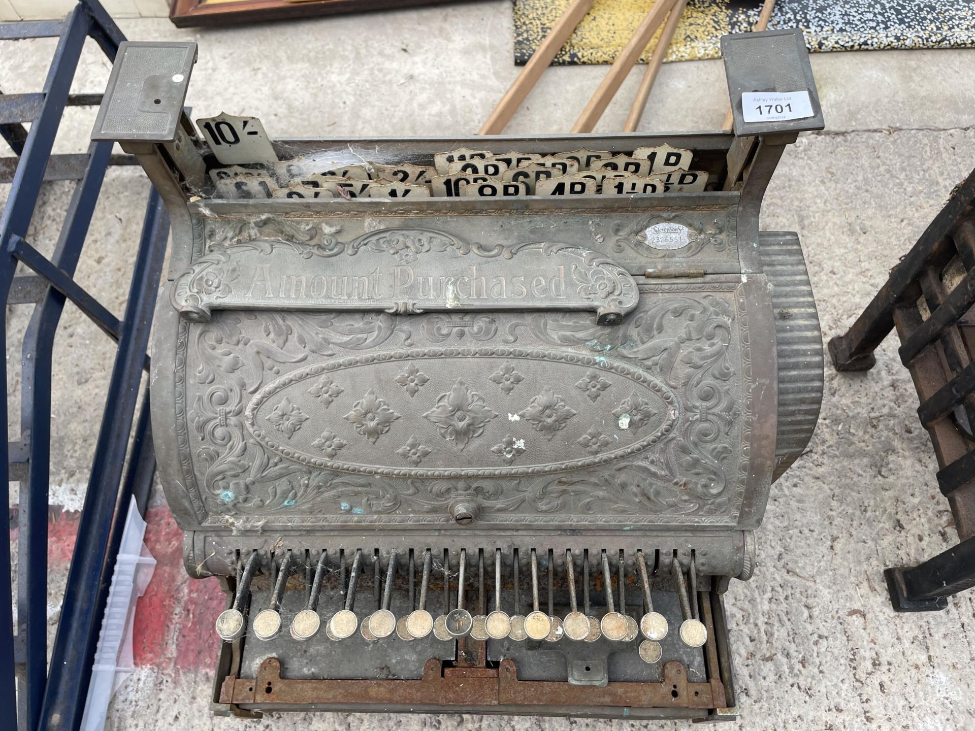 A VINTAGE NATIONAL CASH REGISTER - Image 2 of 10