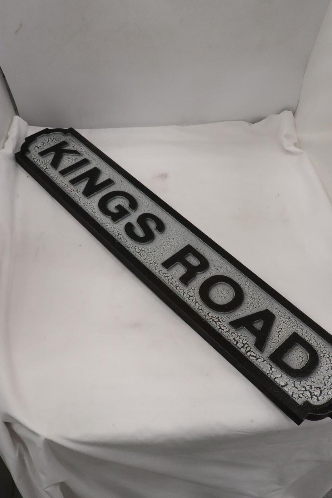 A 'KINGS ROAD' SIGN, 78CM X 14CM - Image 2 of 6