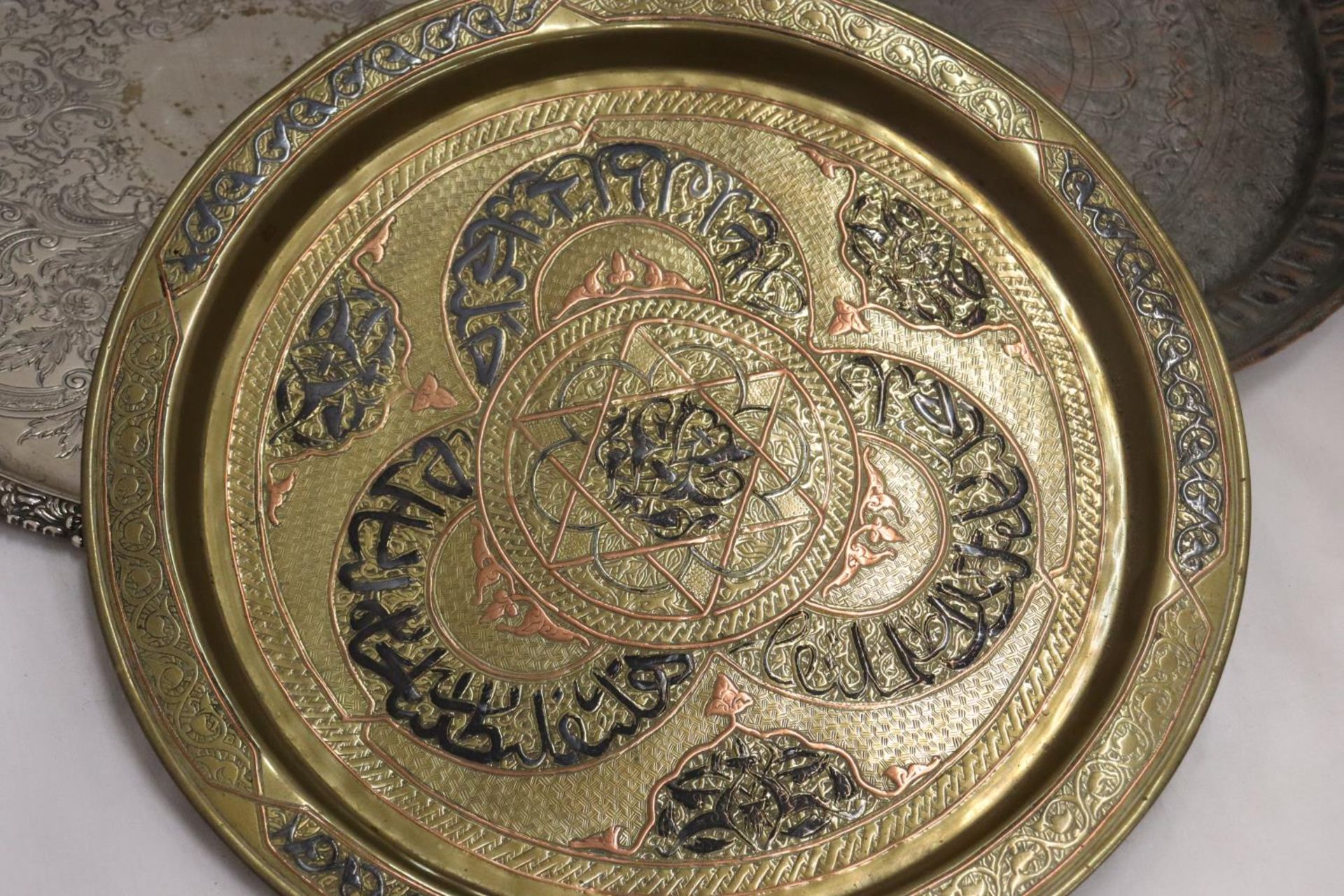 A SILVER PLATE ON COPPER TRAY TOGETHER WITH TWO EASTERN STYLE TRAYS - Image 2 of 5