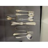 EIGHT VARIOUS MARKED SILVER ITEMS TO INCLUDES SPOONS, NIPS, FORKS ETC GROSS WEIGHT 167 GRAMS
