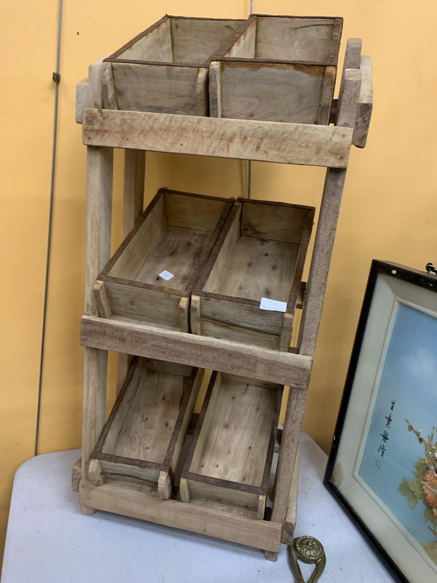 A WOODEN STORAGE RACK WITH SIX BRICK MOULD BOXES - Image 3 of 3