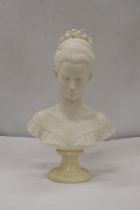 A BUST OF A LADY ON A MARBLE PLINTH, HEIGHT 33CM