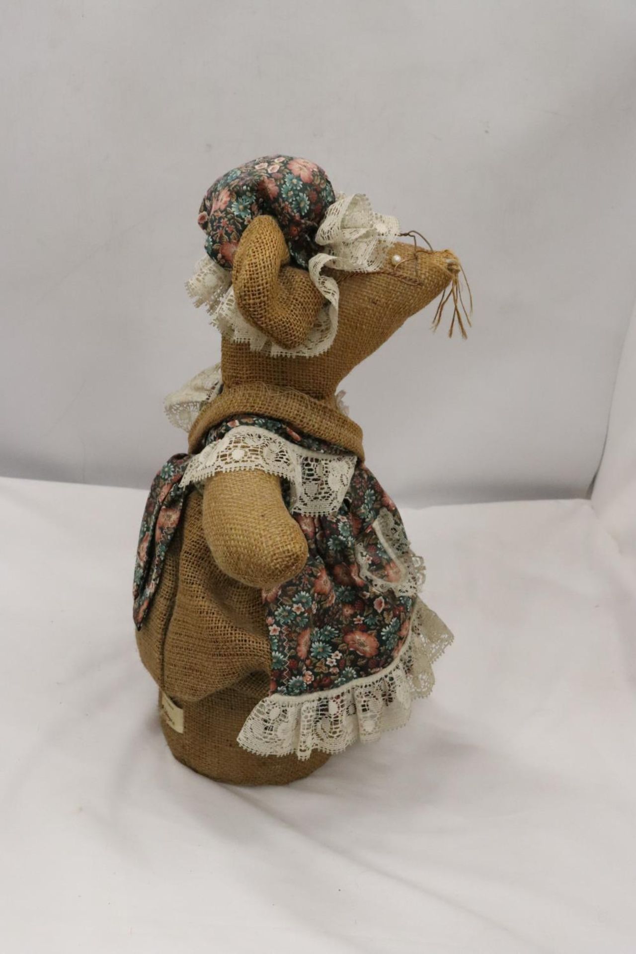 A LARGE HANDCRAFTED MICE AND THINGS DOORSTOP - APPROX 40CM - Bild 4 aus 4