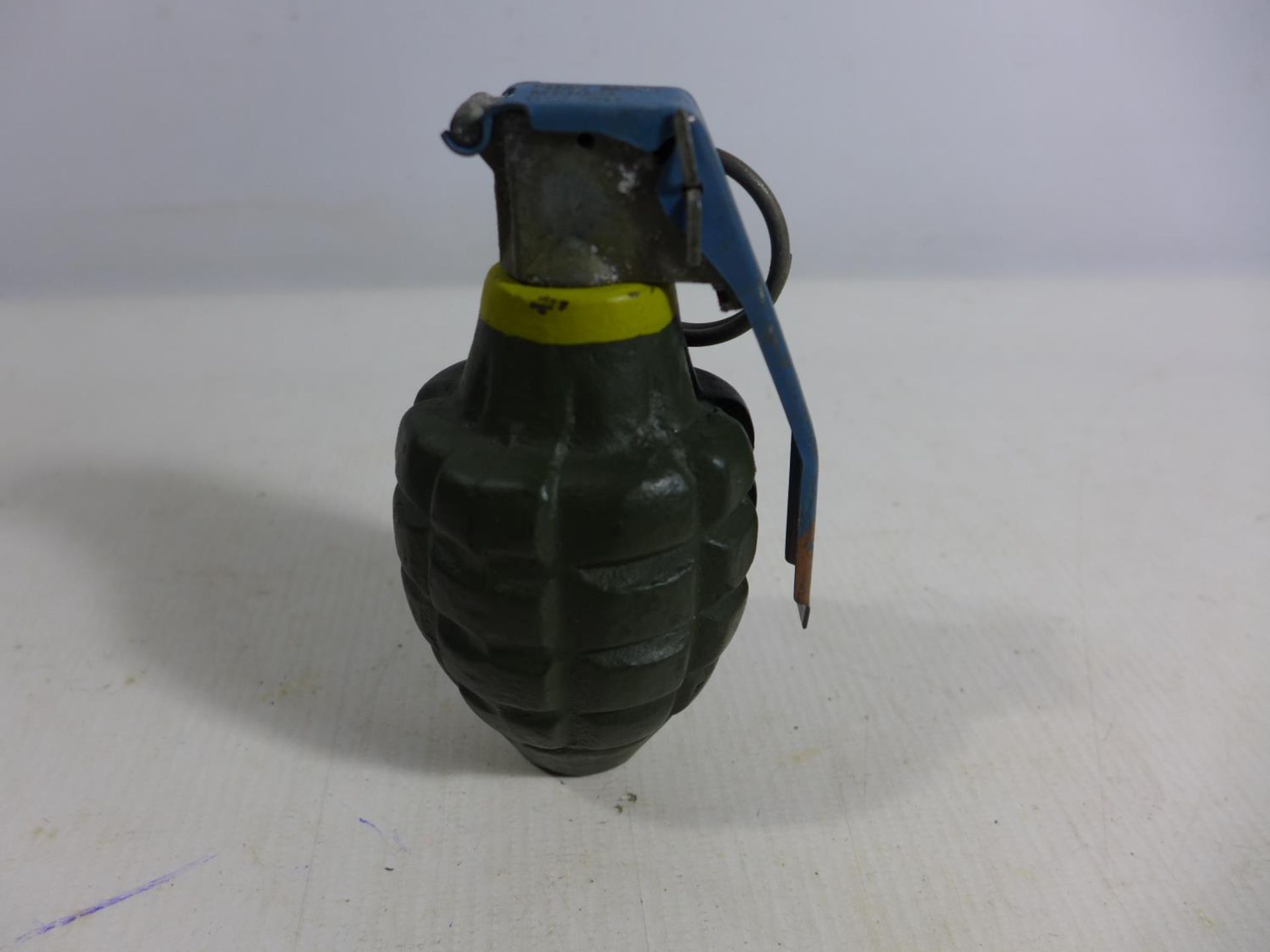 A MID 20TH CENTURY 'PINEAPPLE' PRACTICE GRENADE - Image 2 of 3