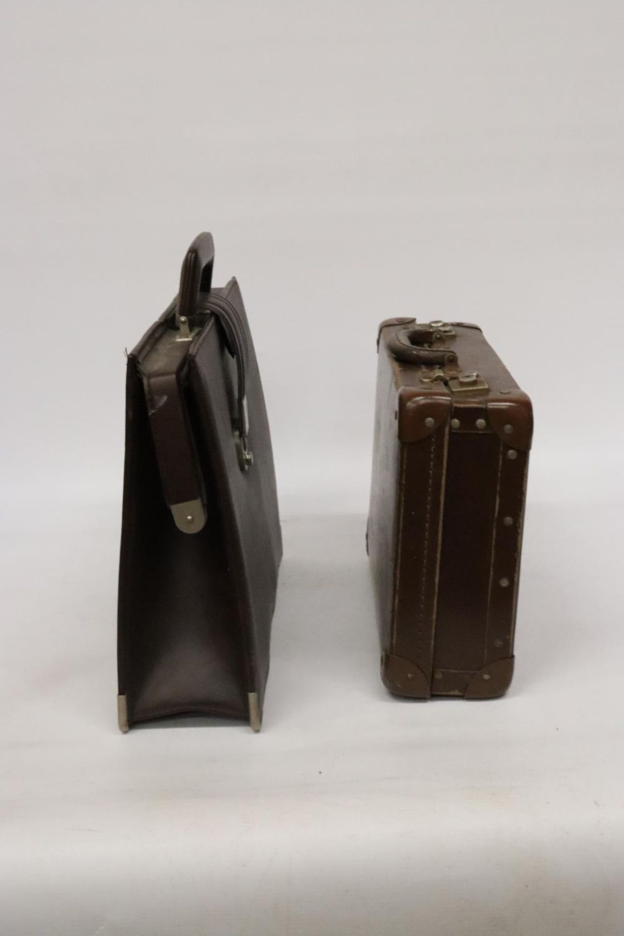 TWO VINTAGE LEATHER BRIEFCASES - Image 4 of 6