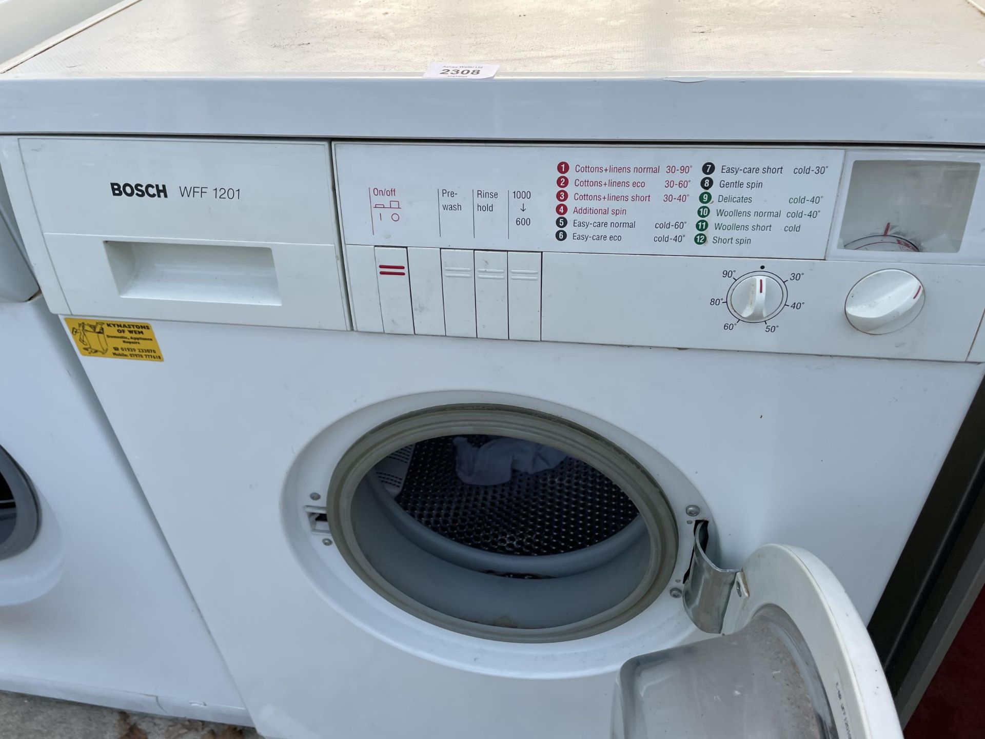 A WHITE BOSCH WFF1201 WASHING MACHINE - Bild 2 aus 2