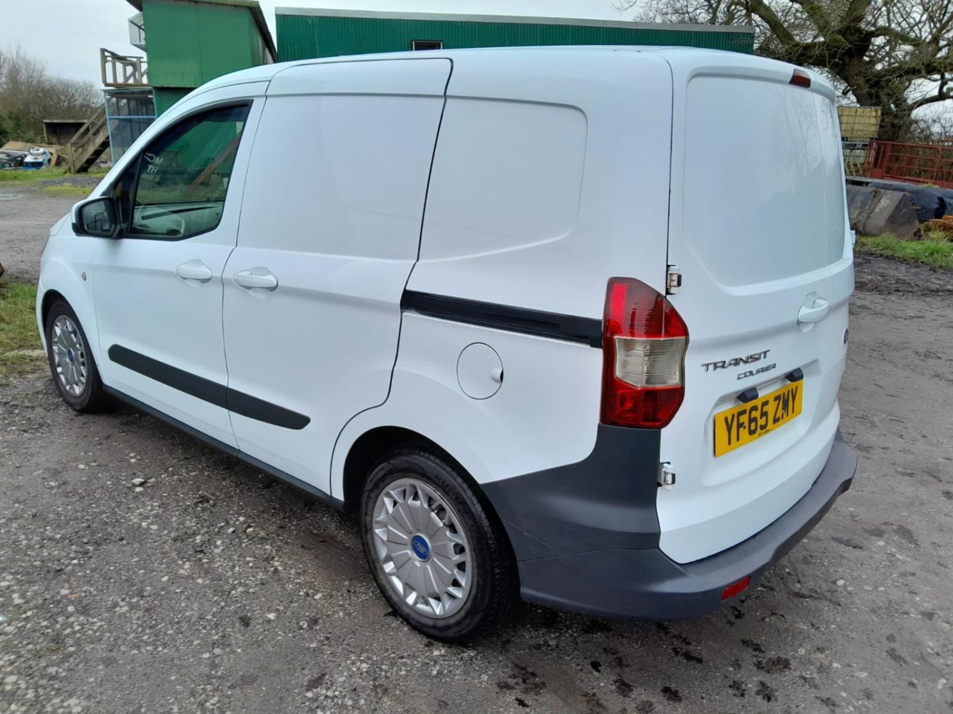 FORD TRANSIT COURIER YF65ZMY MOT AUGUST 2024 RUNS & DRIVES WELL 108000 MILES NO VAT WHILST ALL - Image 7 of 7