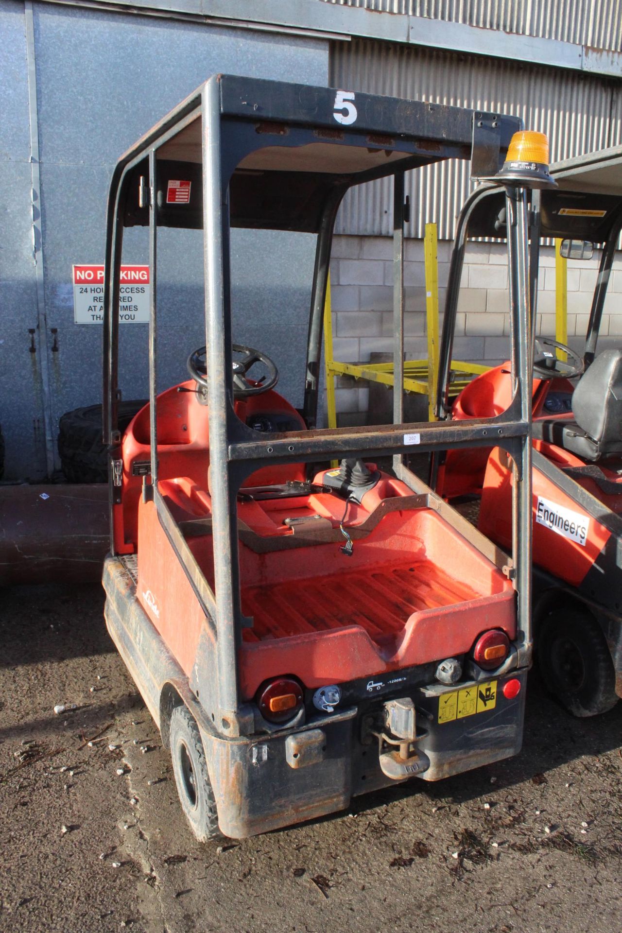 LINDE P60 TOW TRACTOR 48V 6 TONNE CAPACITY + VAT