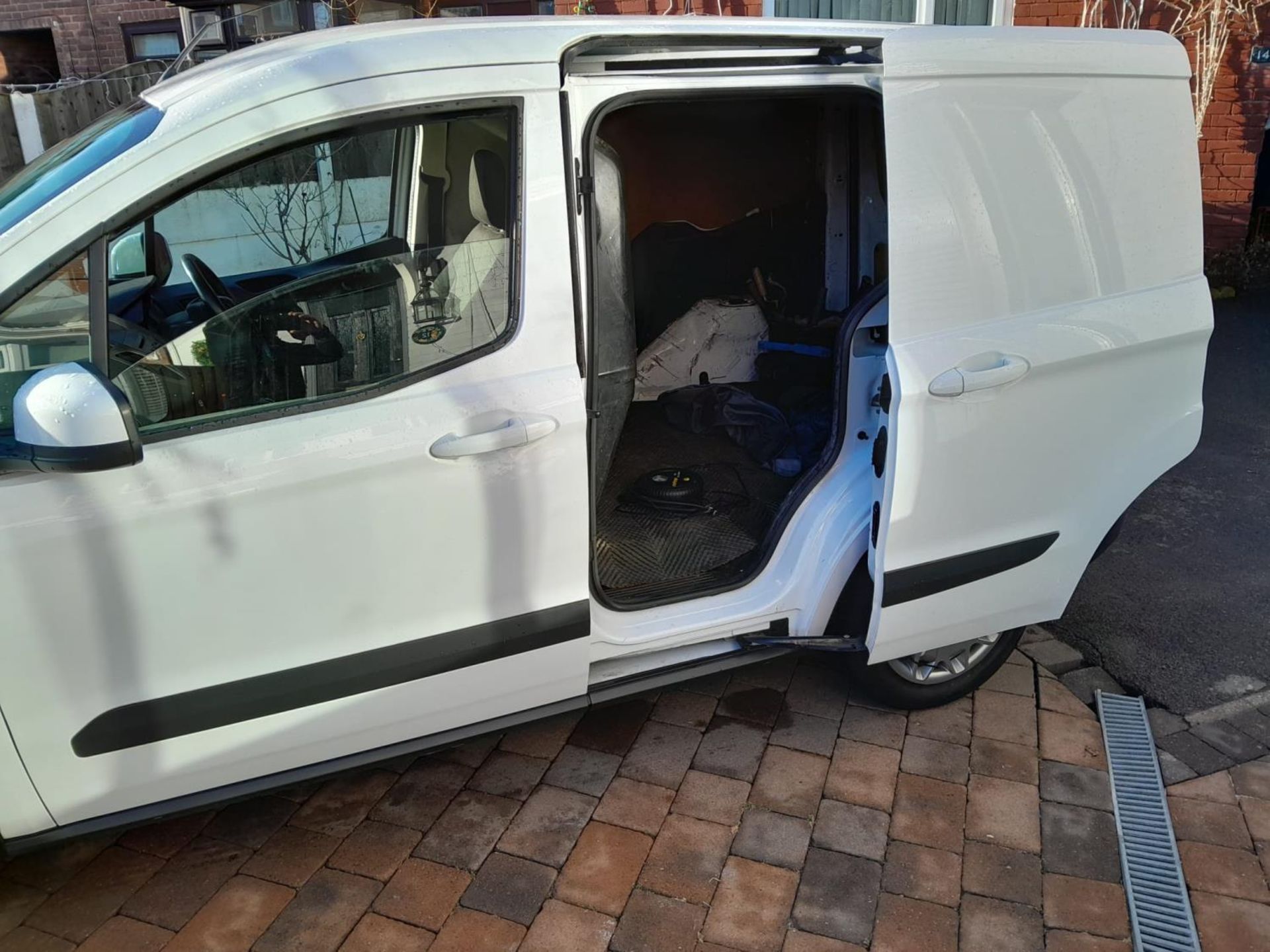 FORD TRANSIT COURIER YF65ZMY MOT AUGUST 2024 RUNS & DRIVES WELL 108000 MILES NO VAT WHILST ALL - Image 2 of 7