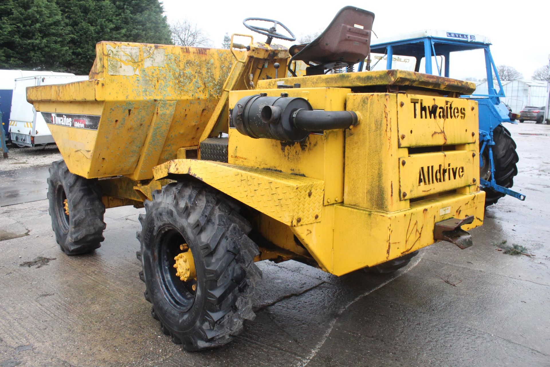 TWAITES 5T DUMPER 4 WHEEL DRIVE RUNS & TIPS NO VAT - Image 4 of 6