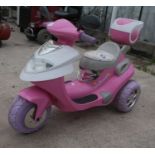 GIRLS ELECTRIC MOPED - HELLO FRIEND WITH CHARGER - (GWO) - NO VAT