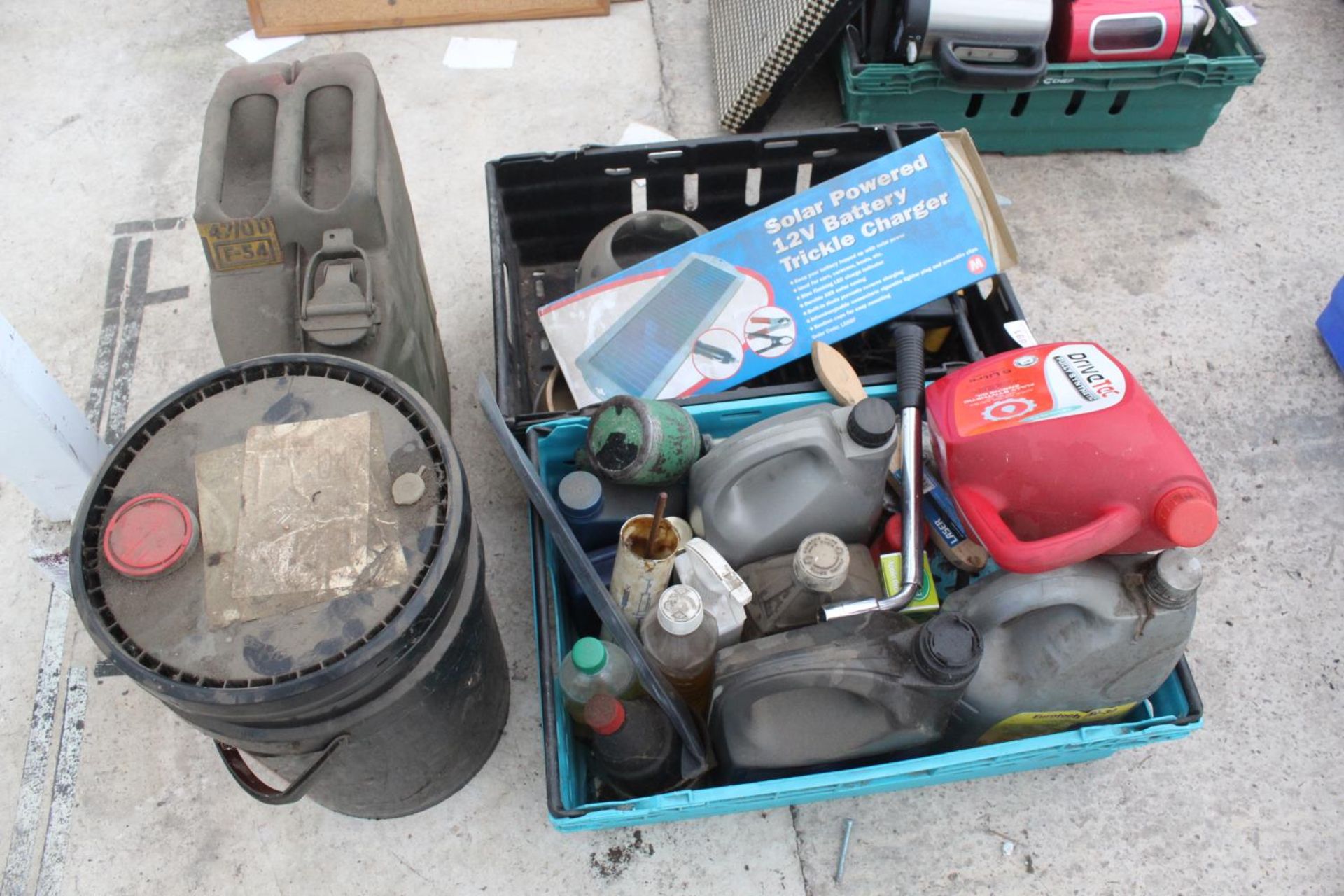 TWO BOXES TO INCLUDE A TORCH OIL JERRY CAN ETC NO VAT - Image 2 of 3