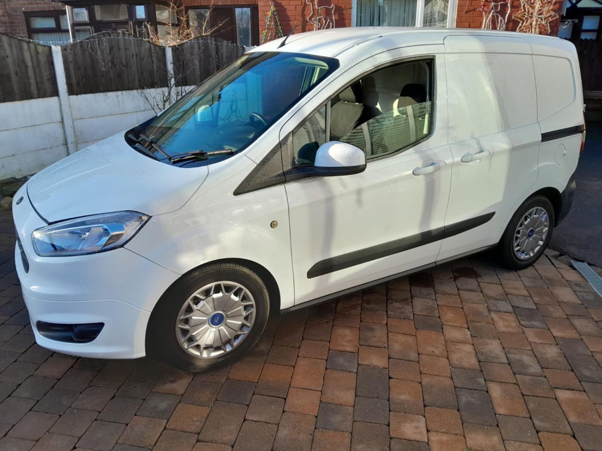 FORD TRANSIT COURIER YF65ZMY MOT AUGUST 2024 RUNS & DRIVES WELL 108000 MILES NO VAT WHILST ALL