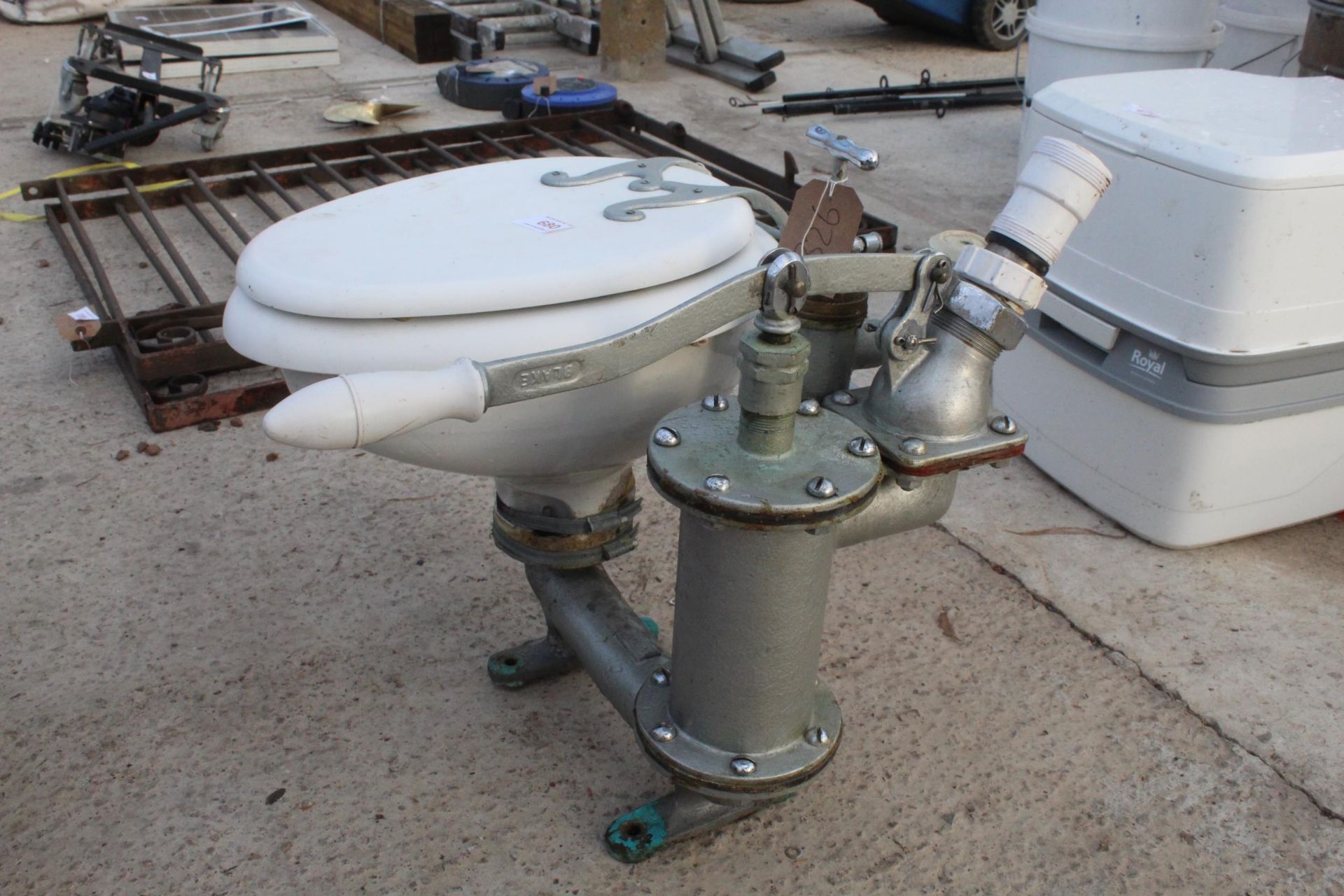 VINTAGE BOAT/BARGE TOILET WITH PUMP FIXINGS NO VAT - Image 2 of 3