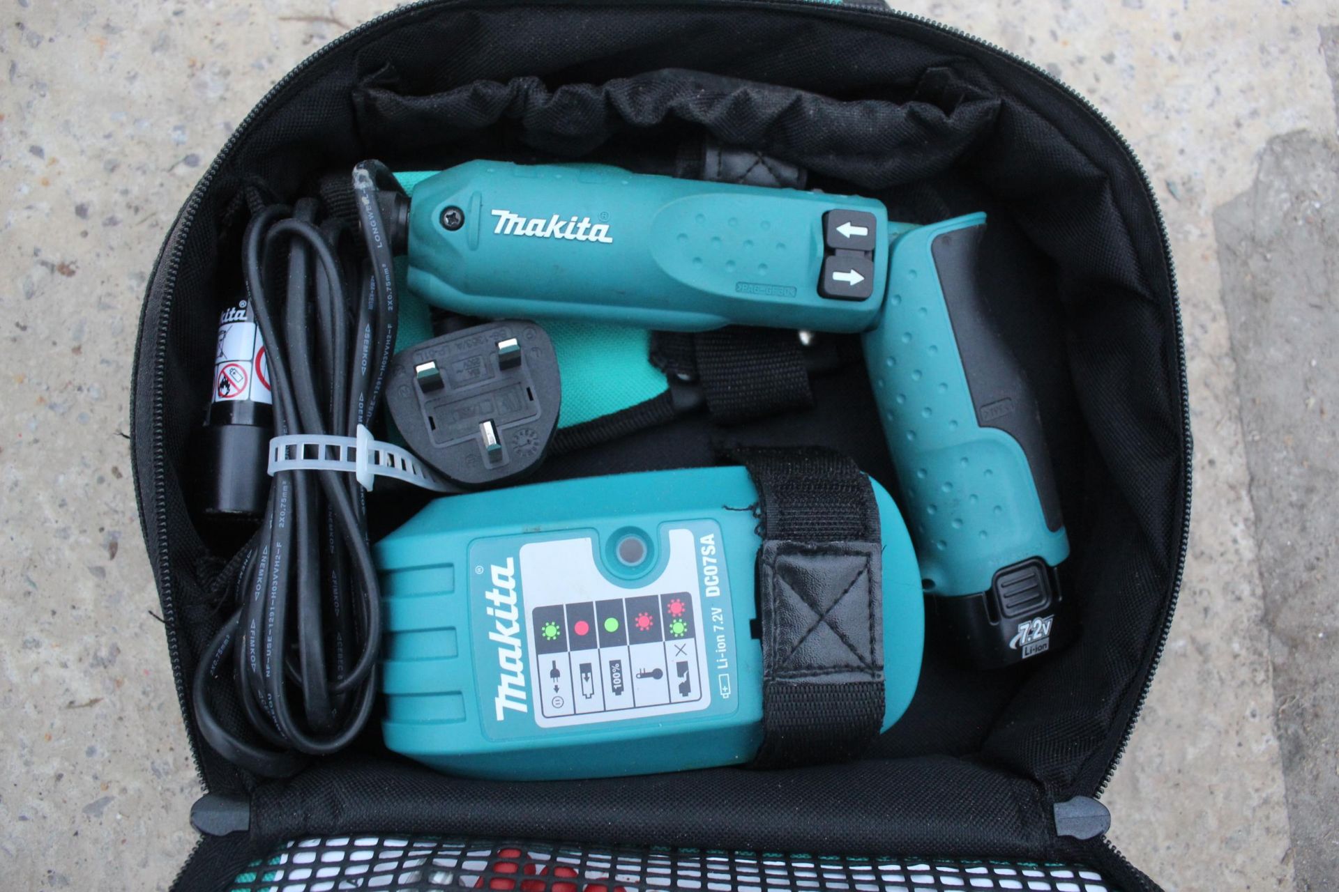 MAKITA SCREWDRIVER NO VAT - Image 2 of 3