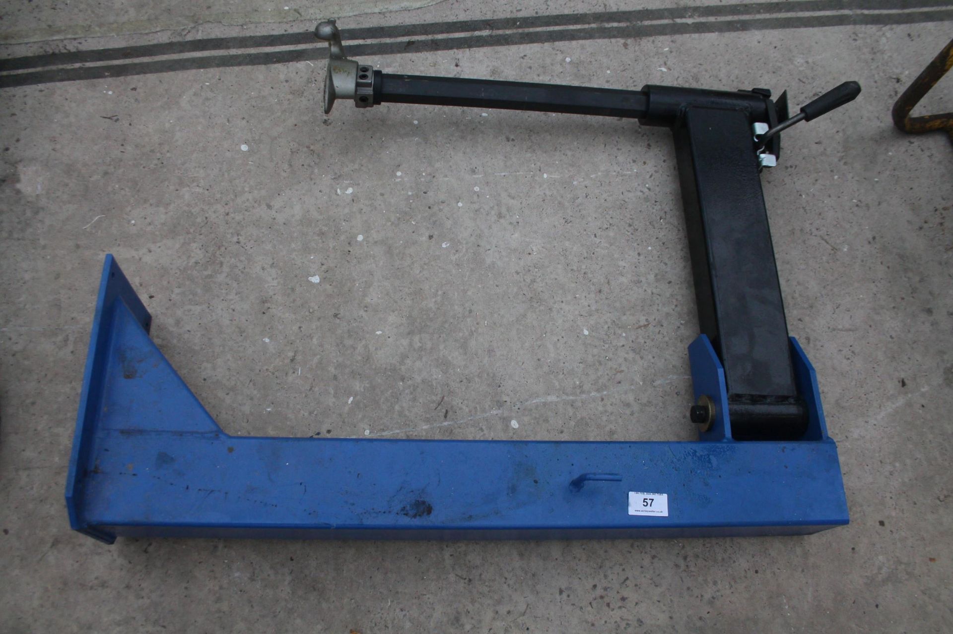 2 SWING ARMS FOR TYRE MACHINE IN WORKING ORDER NO VAT - Image 3 of 3