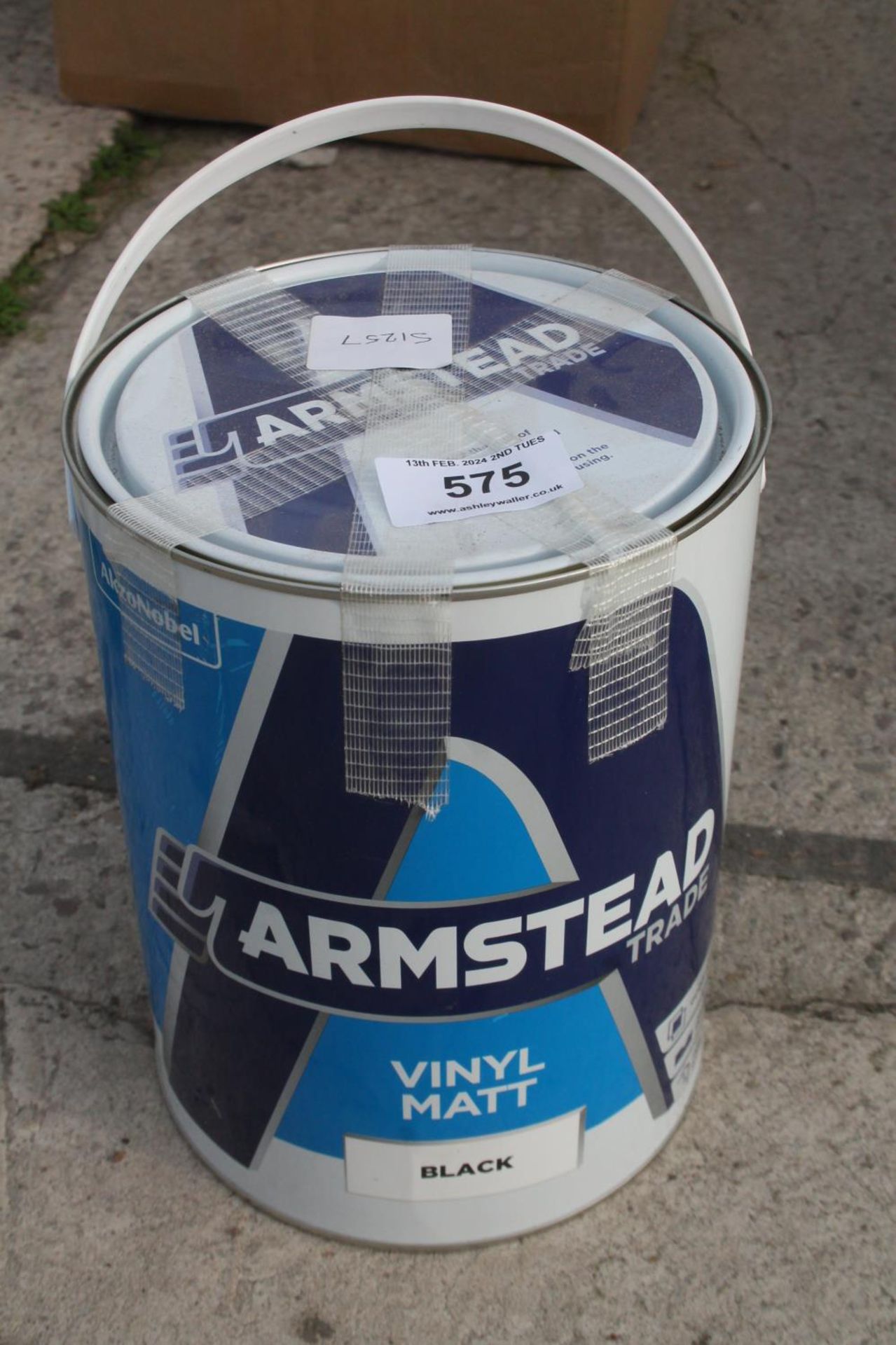 TIN OF BLACK VINYL MATT EMULSION NO VAT