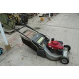 HONDA GXV ROLLER LAWN MOWER IN WORKING ORDER -NO VAT