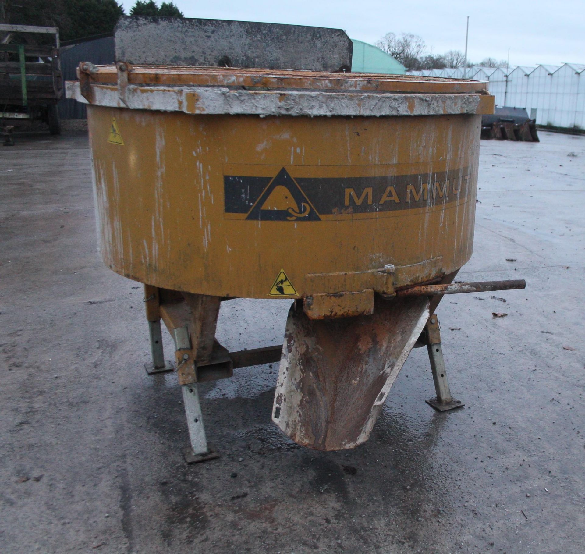 PTO DRIVEN PAN MIXER WITH PTO + VAT - Image 3 of 4