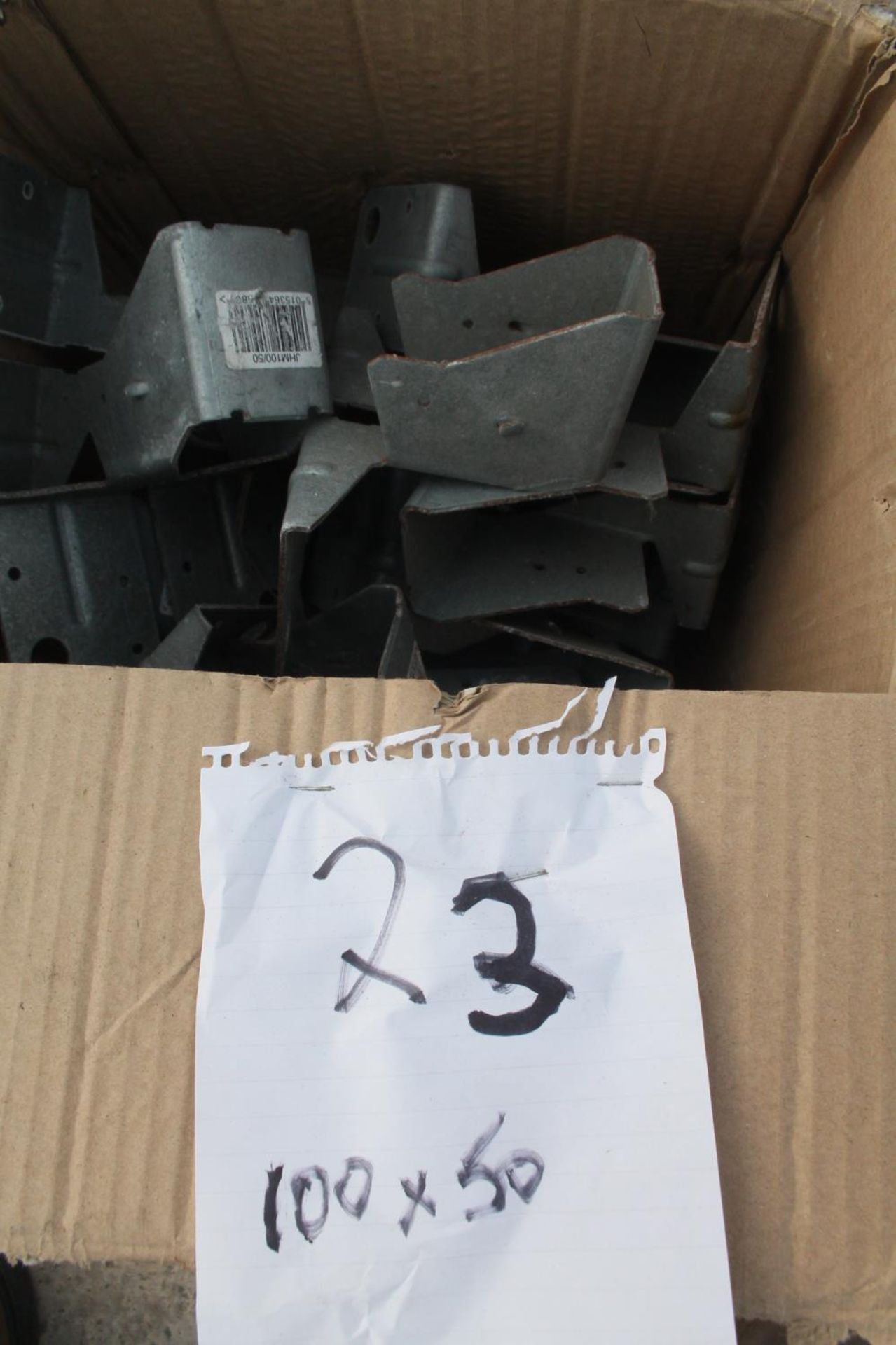 3 BOXES OF JOIST HANGERS (72) VARIOUS SIZES + VAT - Image 6 of 6