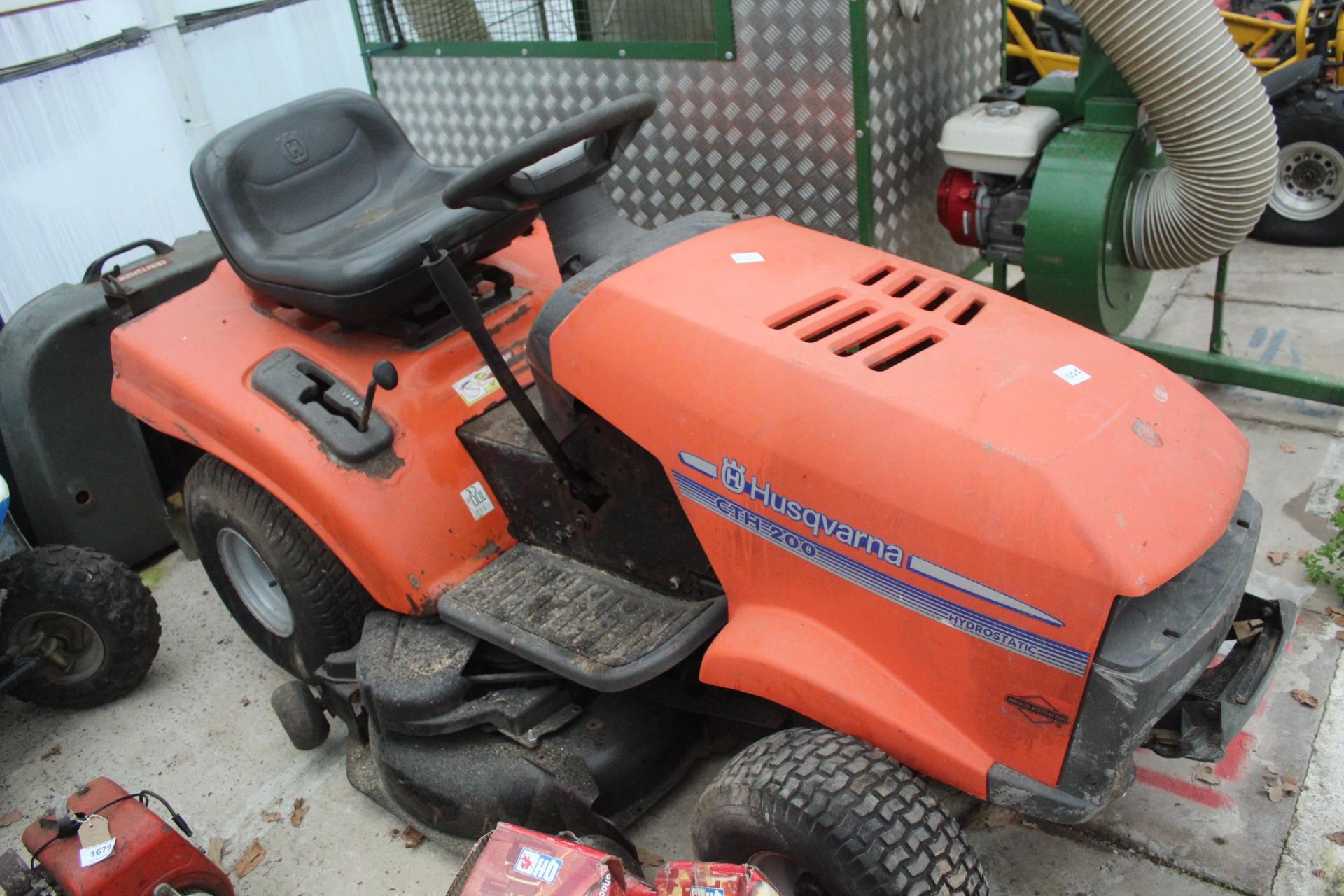 HUSQVARNA CTH 200 RIDE ON MOWER (NOT TESTED) NO VAT - Image 2 of 2