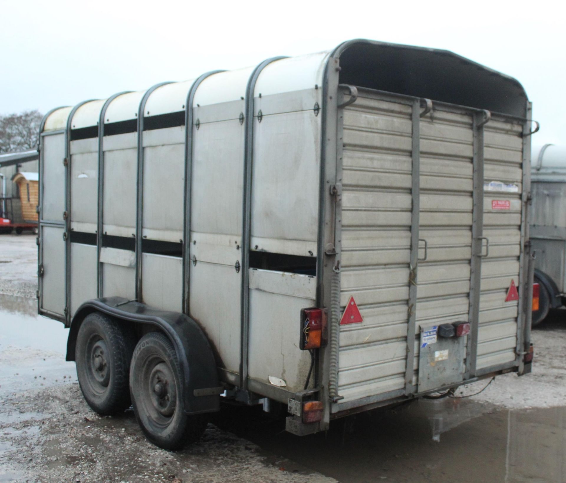 IFOR WILLIAMS TA510 LIVESTOCK TRAILER TWIN AXEL + VAT - Image 2 of 4