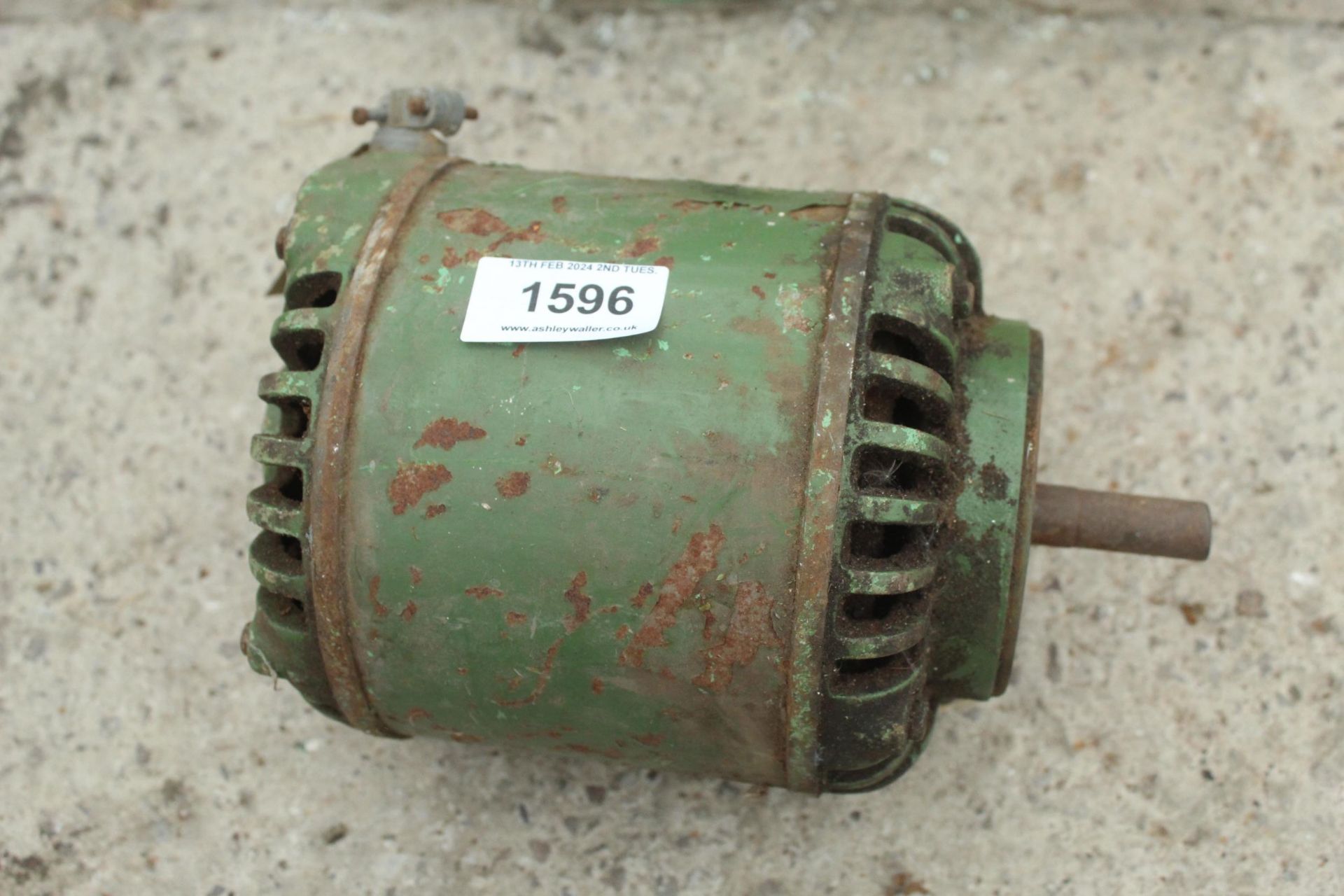 SMALL MOTOR NO VAT - Image 2 of 2