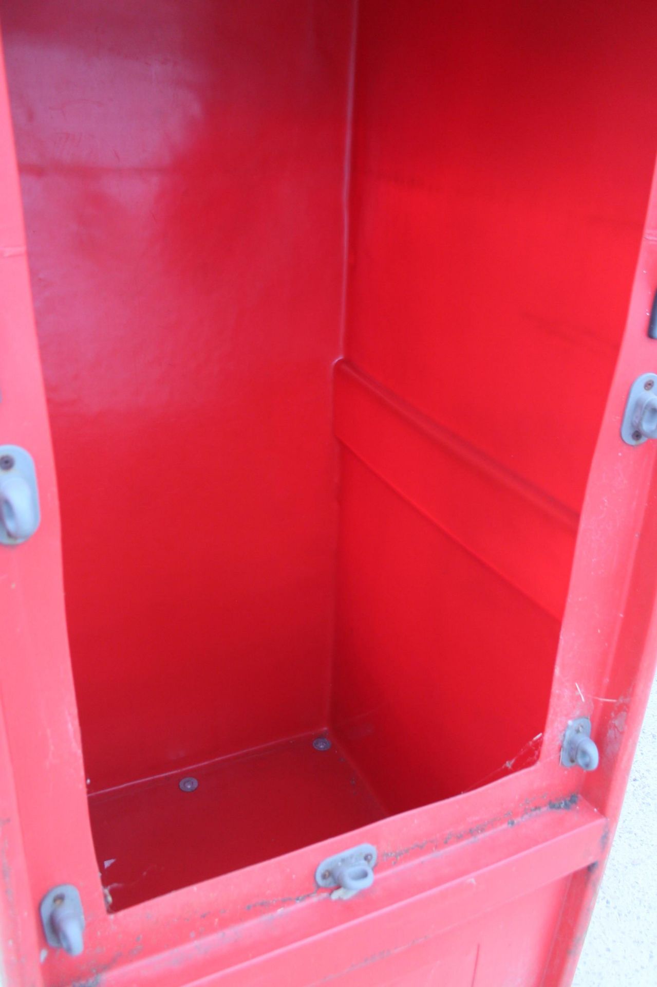 RED LAUNDY BIN - NO VAT - Image 2 of 2