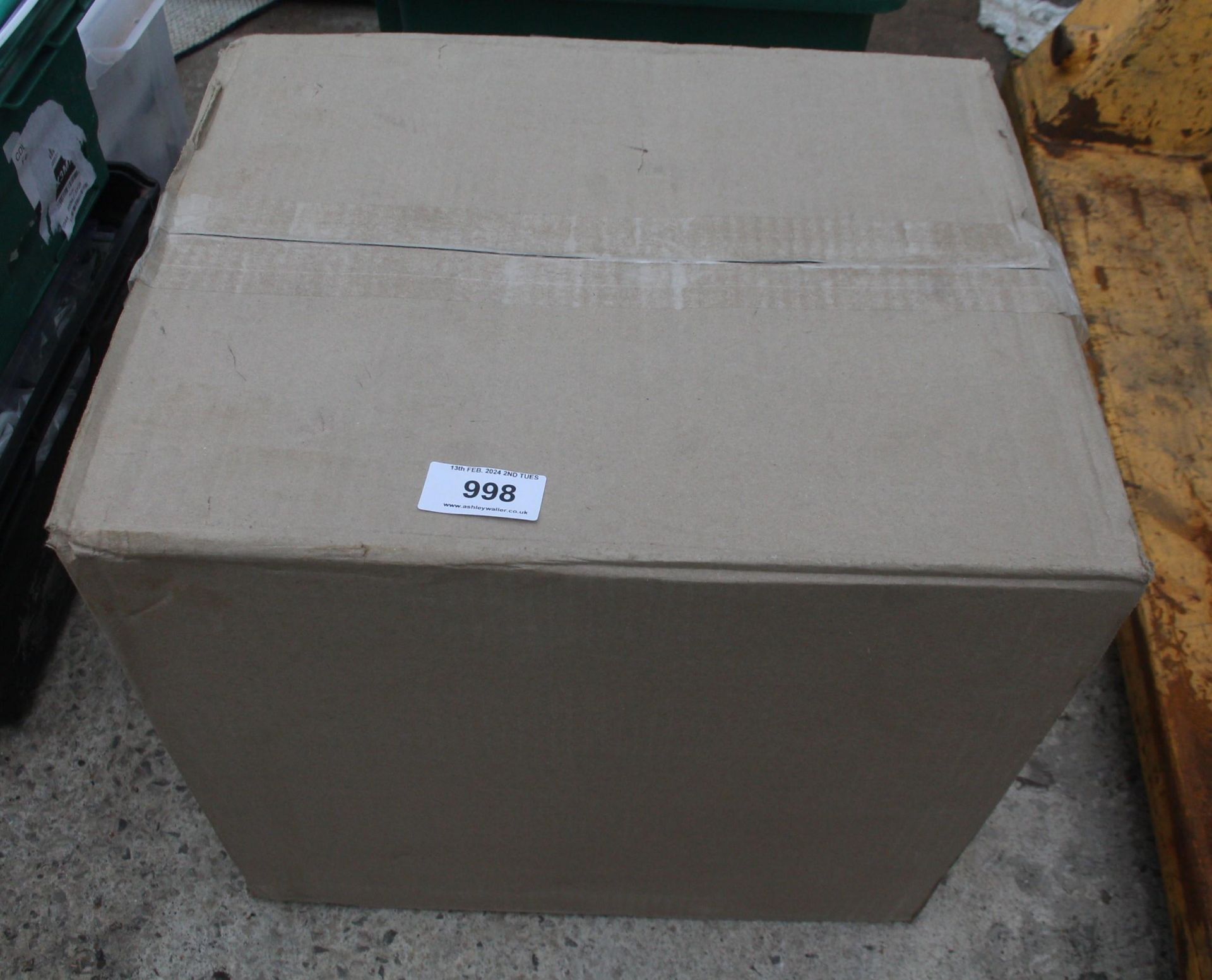 BOX OF DRY LINING BOXES + VAT