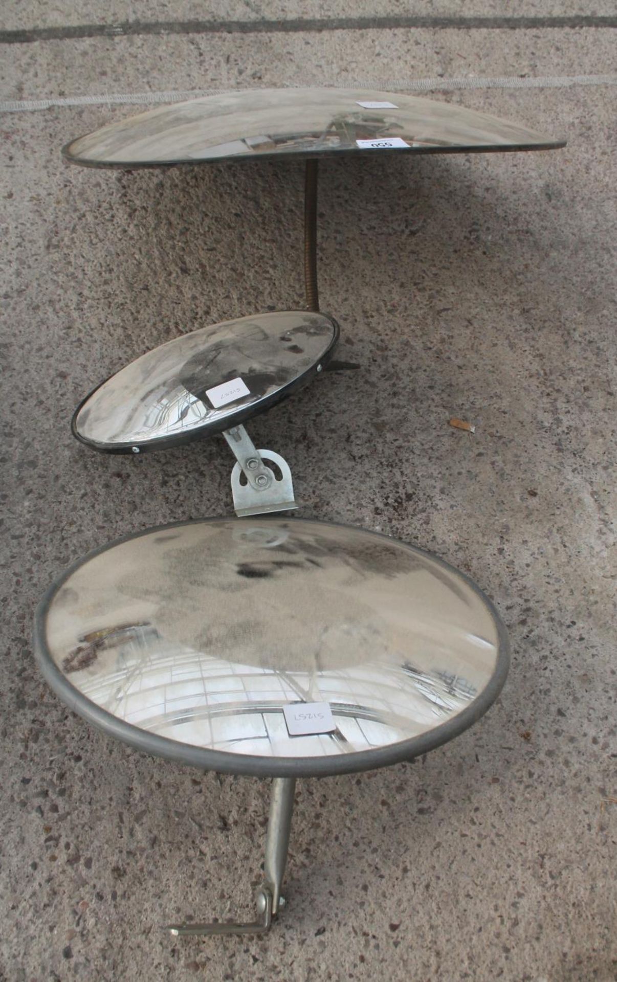 3 SECURITY MIRRORS SMALL, MEDIUM AND LARGE NO VAT - Image 5 of 5