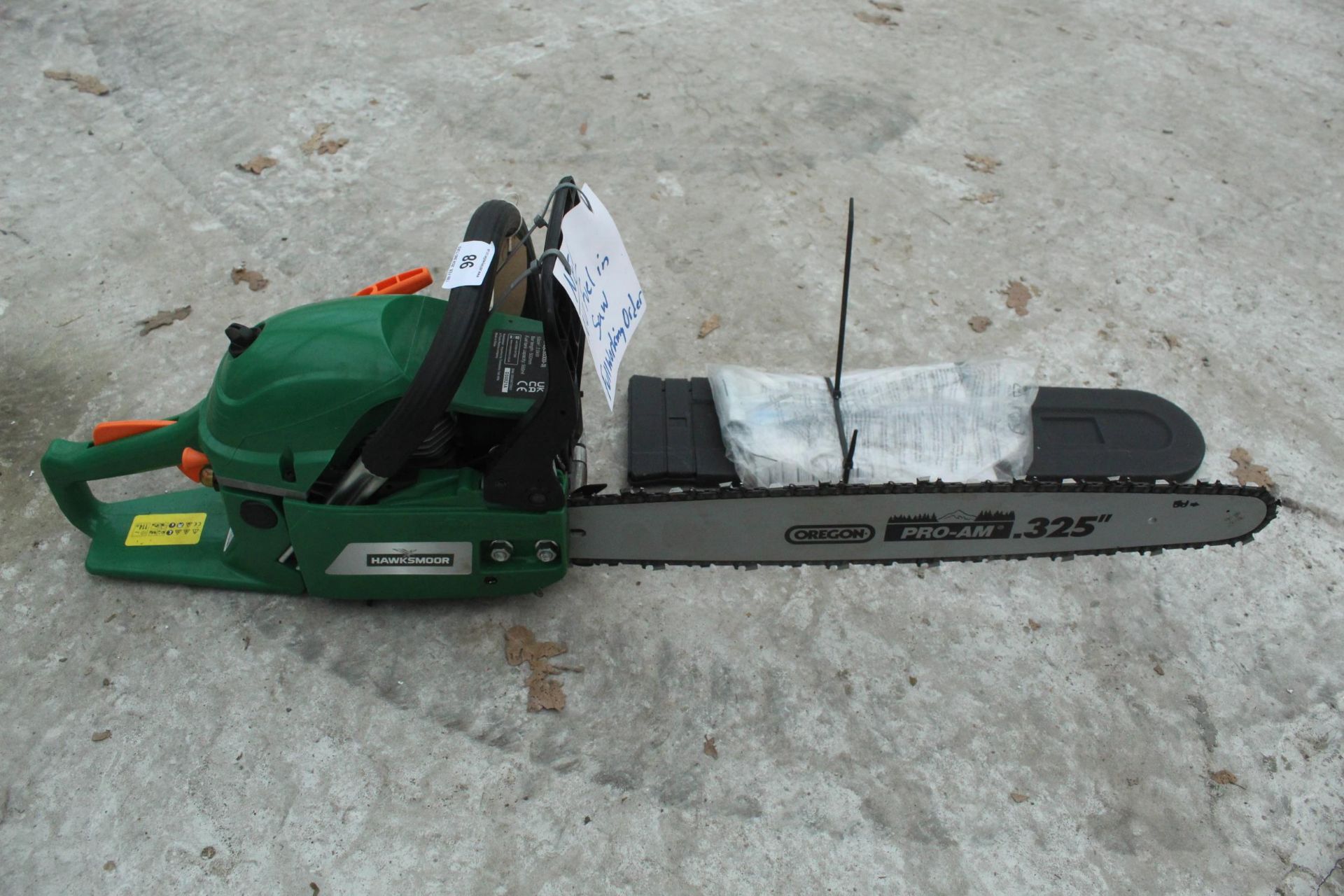 NEW HAWKSMORE 20" PETROL CHAINSAW NO VAT - Image 2 of 2