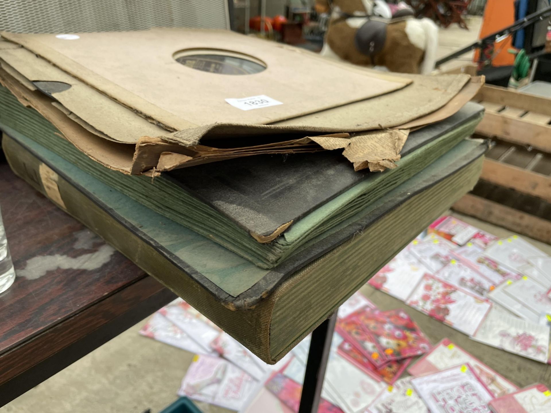 A VINTAGE HACKER PORTABLE RECORD PLAYER WITH AN ASSORTMENT OF LP RECORDS - Image 3 of 3