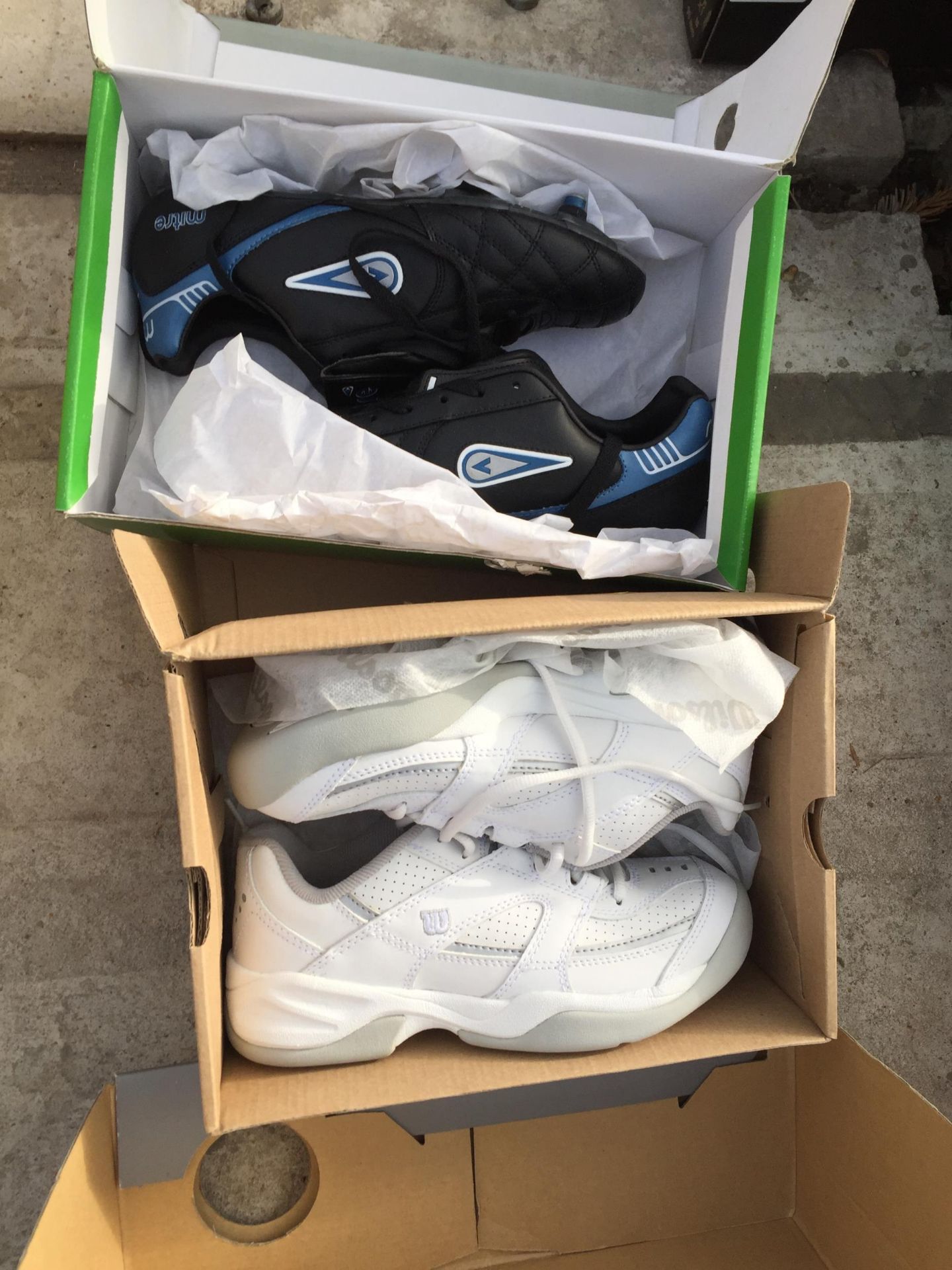 SIX PAIRS OF AS NEW AND BOXED SPORTS BOOTS AND TRAINERS - Image 3 of 4