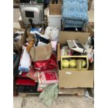 AN ASSORTMENT OF HOUSEHOLD CLEARANCE ITEMS