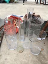 SEVEN VARIOUS DECORATIVE GLASS VASES