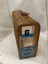 A VINTAGE BASKET SUITCASE WITH VARIOUS P&O STICKERS (HANDLE A/F)