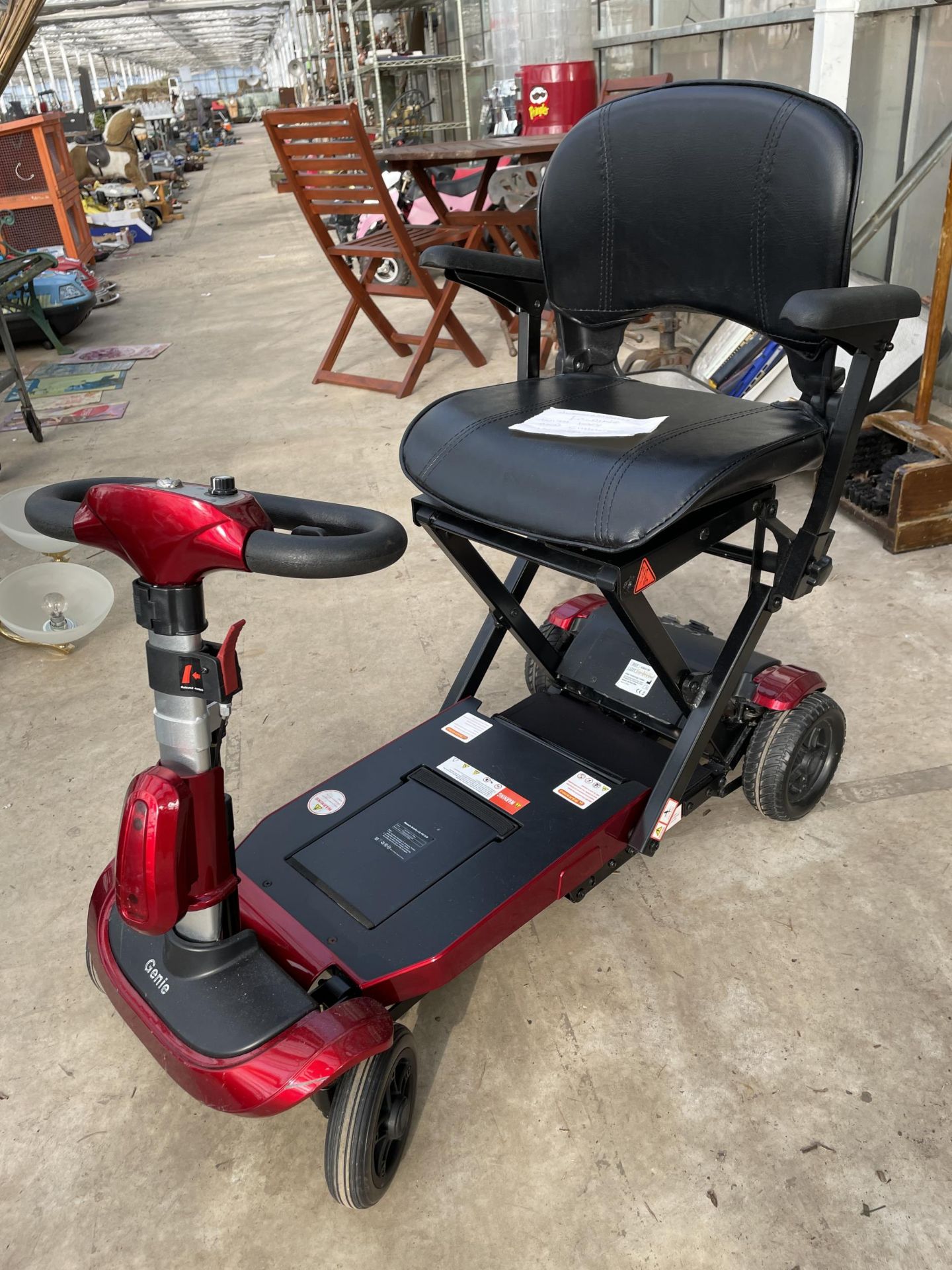 A GENIE MOBILITY SCOOTER WITH AUTOMATED FOLDING MECHANISM COMPLETE WITH KEY AND CHARGER - Image 3 of 9