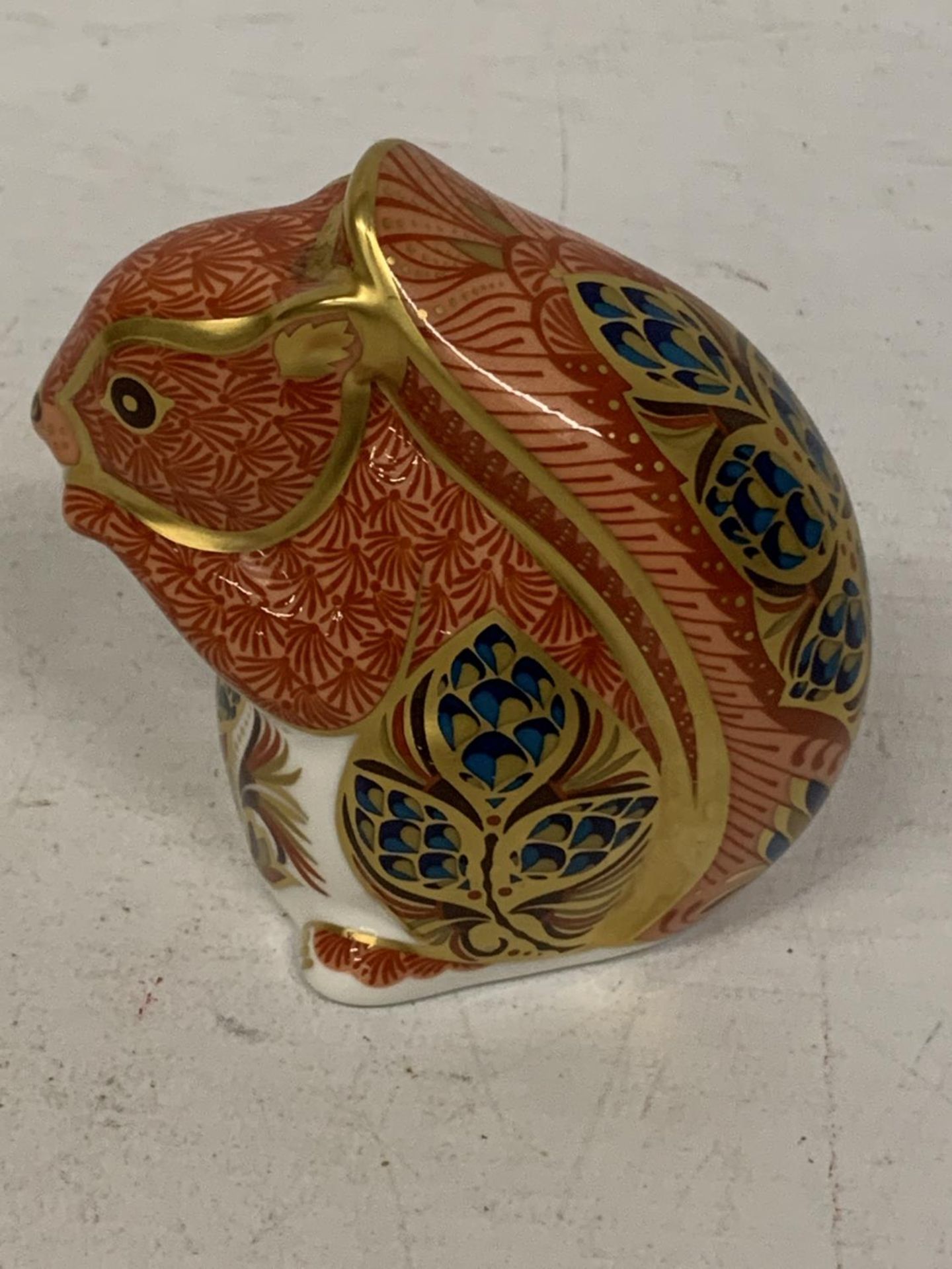 A ROYAL CROWN DERBY SQUIRREL WITH GOLD COLOURED STOPPER - Image 2 of 3