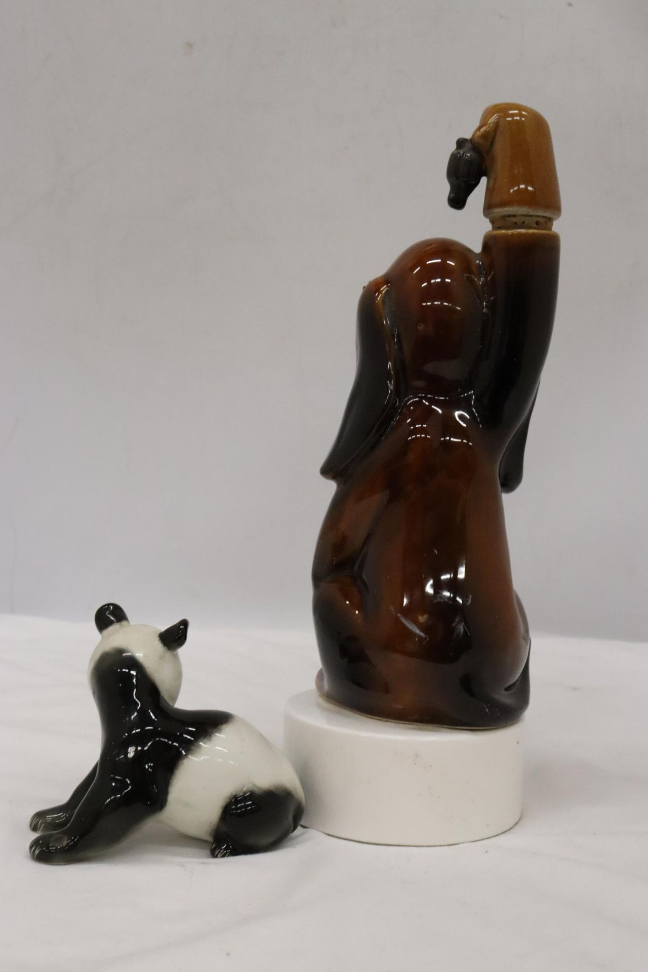 A LOMONOSOV PANDA AND 'THE LAST SHOT' DOG FIGURINE - Image 3 of 5