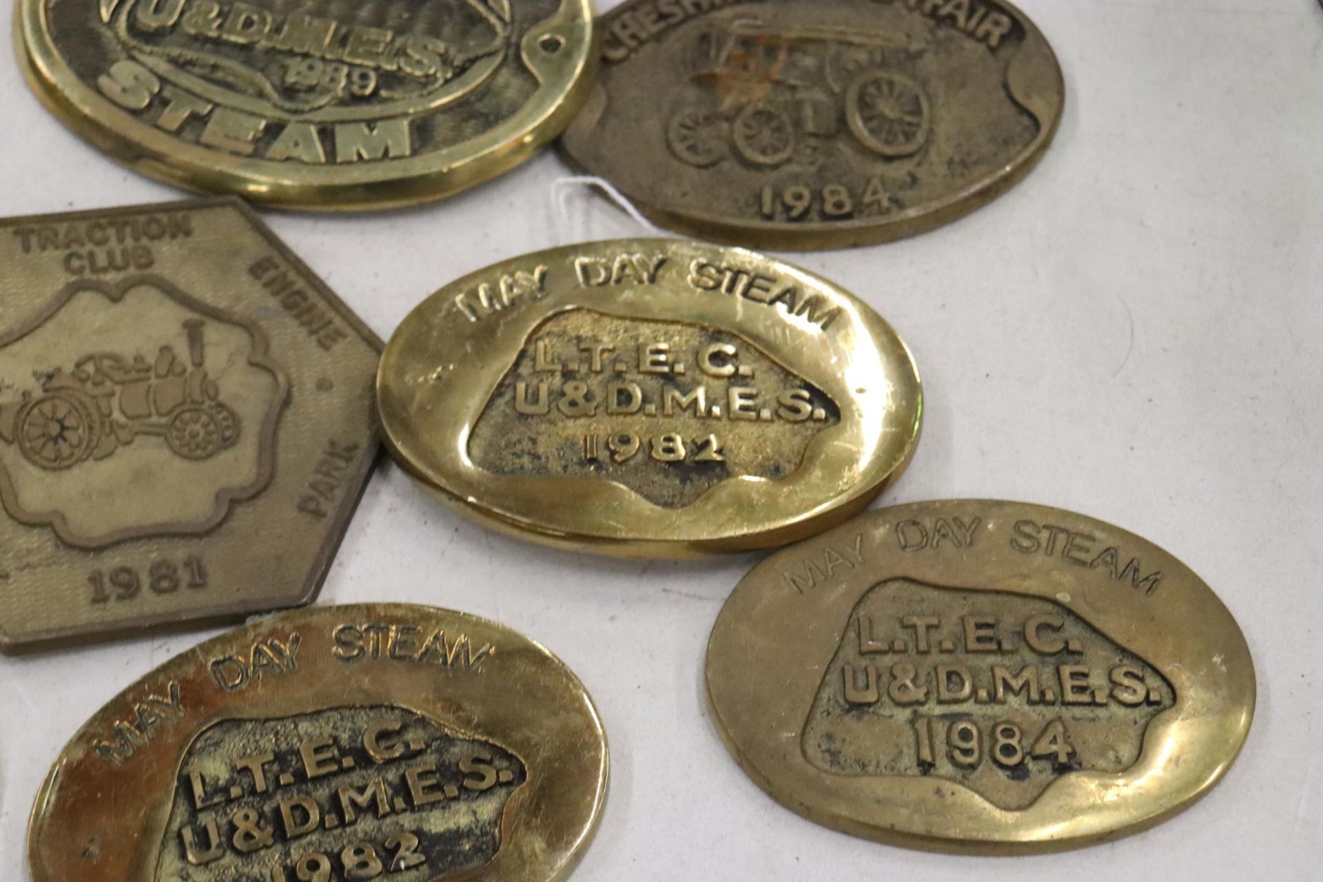 A LARGE COLLECTION OF BRASS STEAM RALLY PLAQUES - 20 IN TOTAL - Image 2 of 10