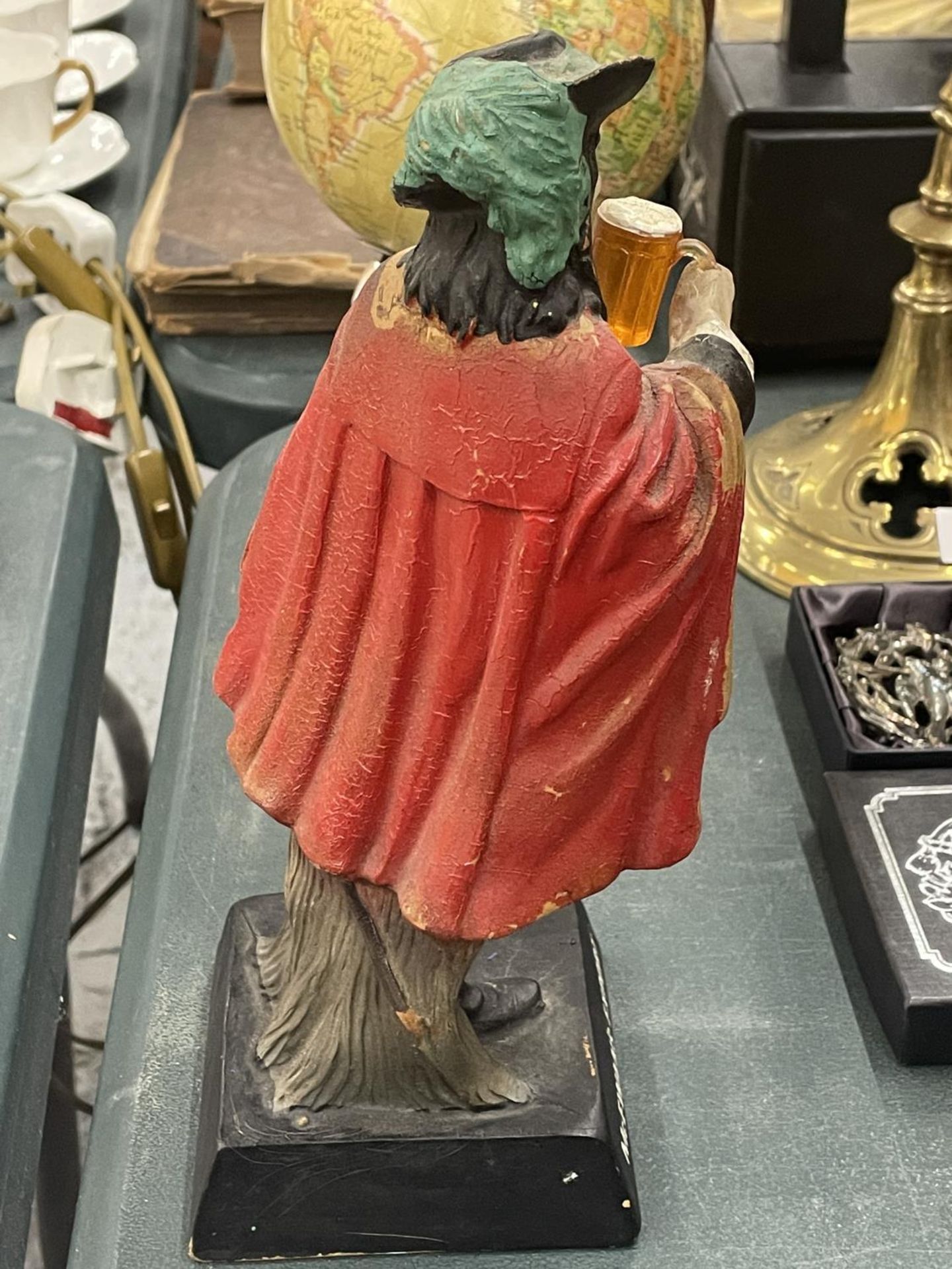 A 1950'S 'McEWANS EXPORT' CAVALIER BAR FIGURE, HEIGHT 24CM - Image 3 of 3