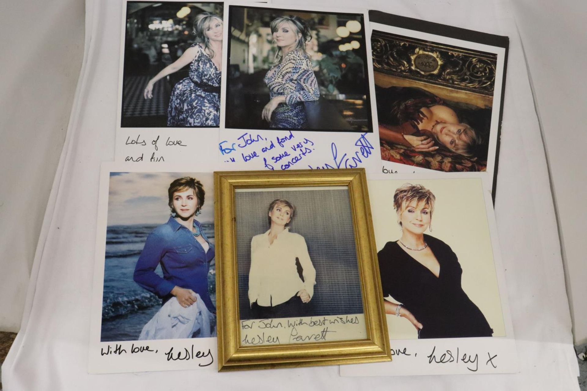 A COLLECTION OF LESLEY GARRETT SIGNED PHOTOS, ONE FRAMED - Image 5 of 5