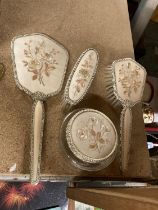 A VINTAGE VANITY SET WITH FLORAL EMROIDERY