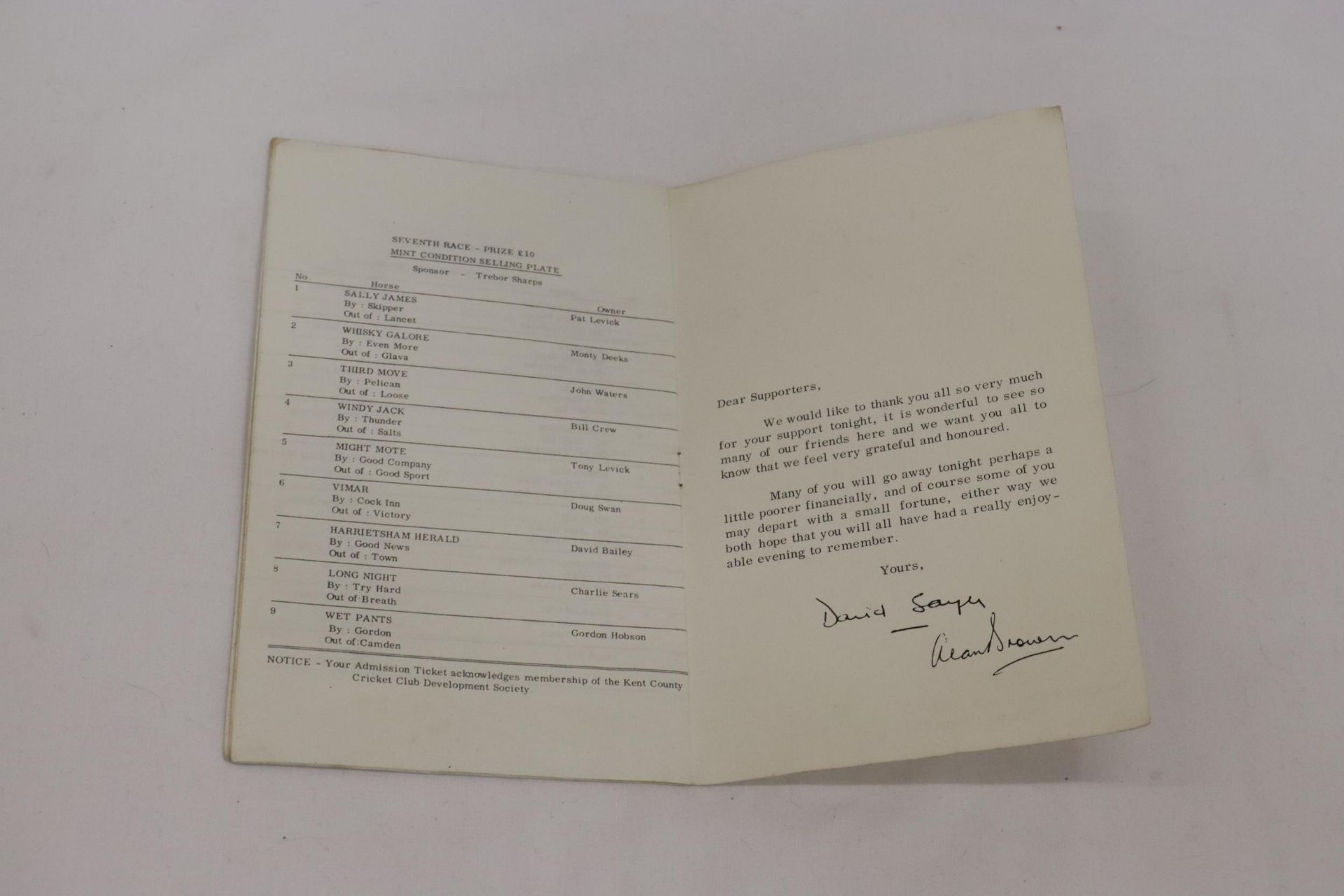 A 1971 ALAN BROWN AND DAVID SAYER BENEFIT PROGRAMME, PROMOTED BY KENT CRICKET CLUB, WITH SIGNATURES - Bild 3 aus 4
