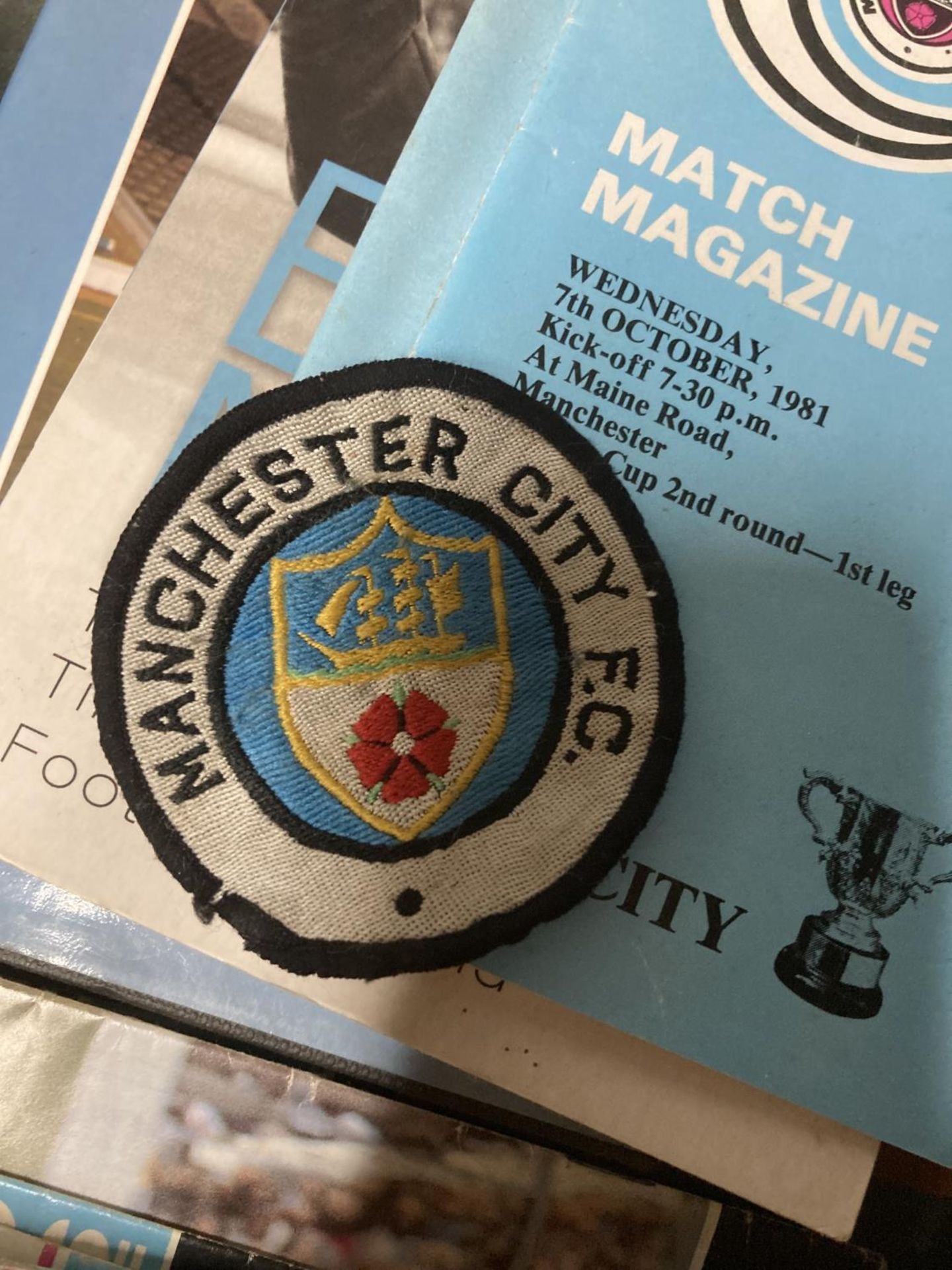 A COLLECTION OF MANCHESTER CITY MEMORABLIA TO INCLUDE, 9 BOOKS, 50 PROGRAMMES, FIVE LARGE ACTION - Bild 3 aus 4