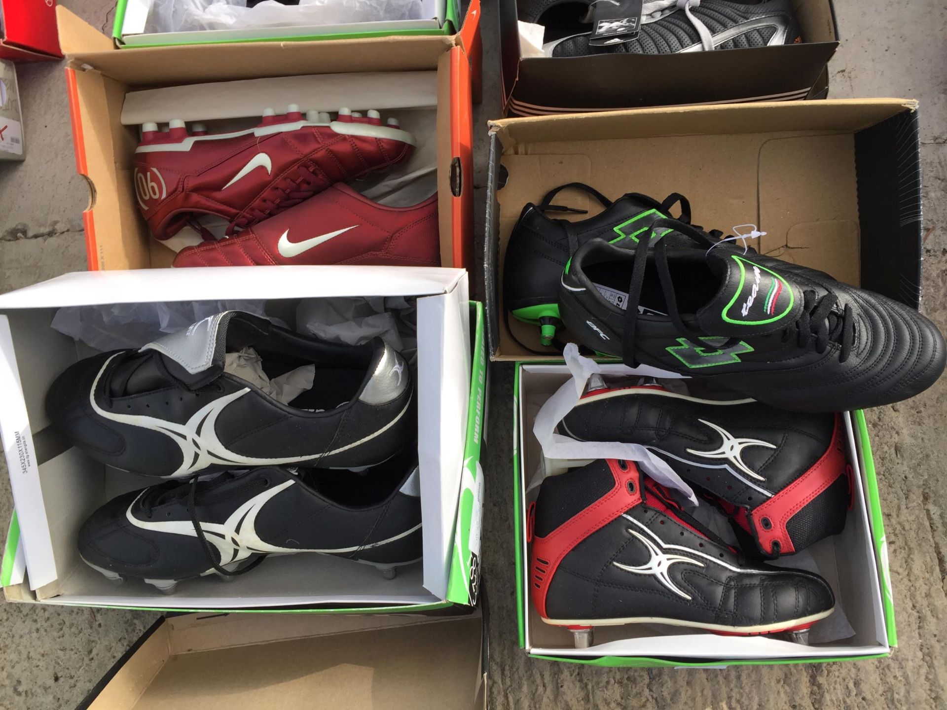 TEN PAIRS OF AS NEW AND BOXED SPORTS BOOTS AND TRAINERS - Image 3 of 3