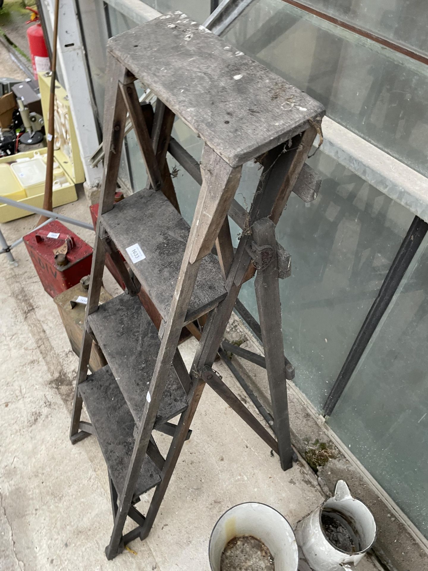 A VINTAGE THREE RUNG WOODEN STEP LADDER - Image 2 of 3
