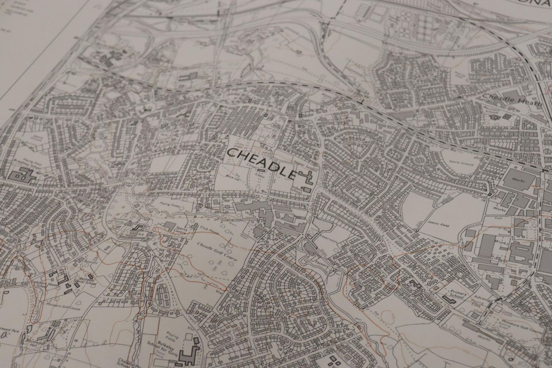 A LARGE QUANTITY OF ORDNANCE SURVEY MAPS TO INCLUDE GREATER MANCHESTER COUNTY, CHESTER, CHESHIRE, - Bild 7 aus 11